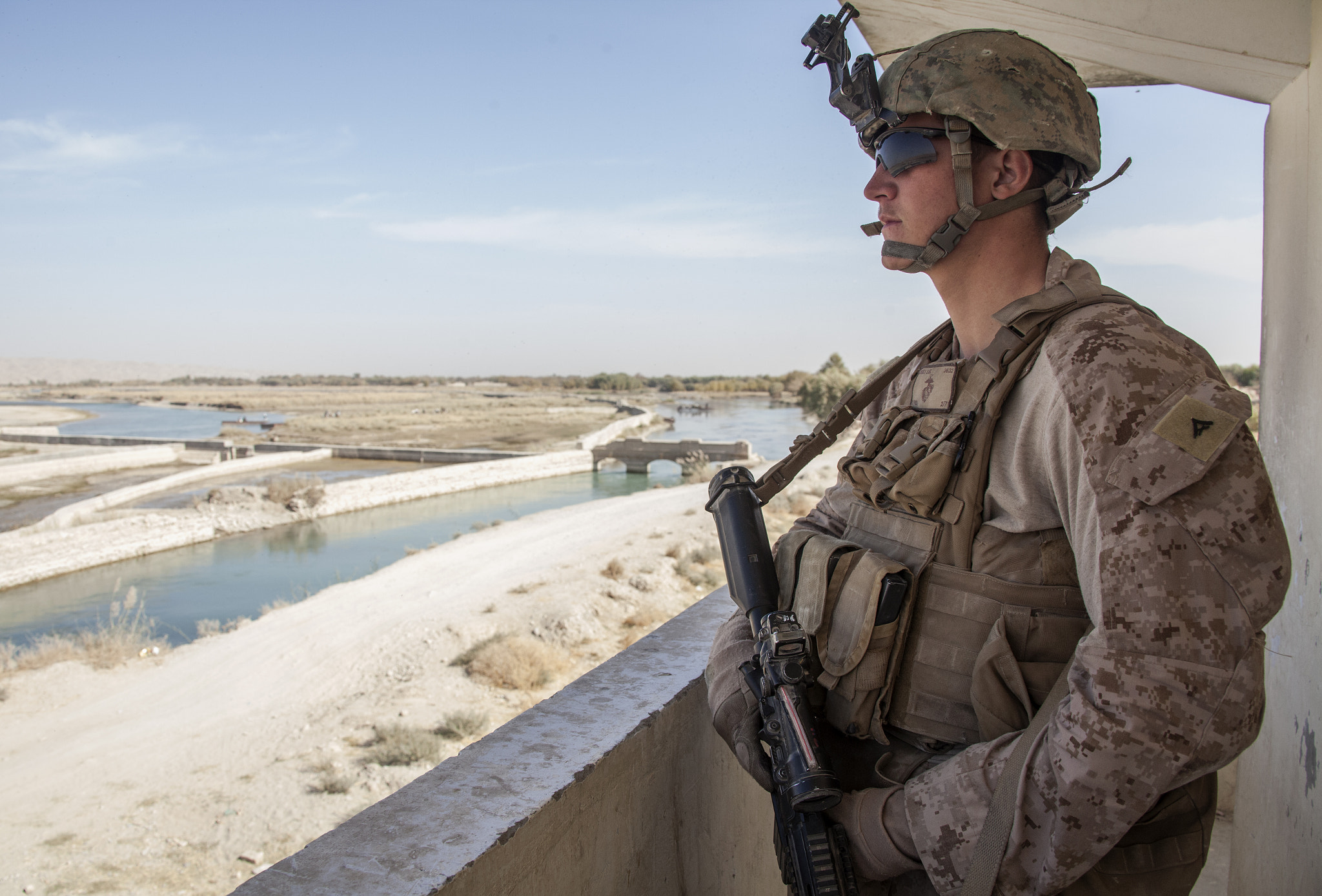 Canon EF 28-300mm F3.5-5.6L IS USM sample photo. Lcpl jones on duty photography
