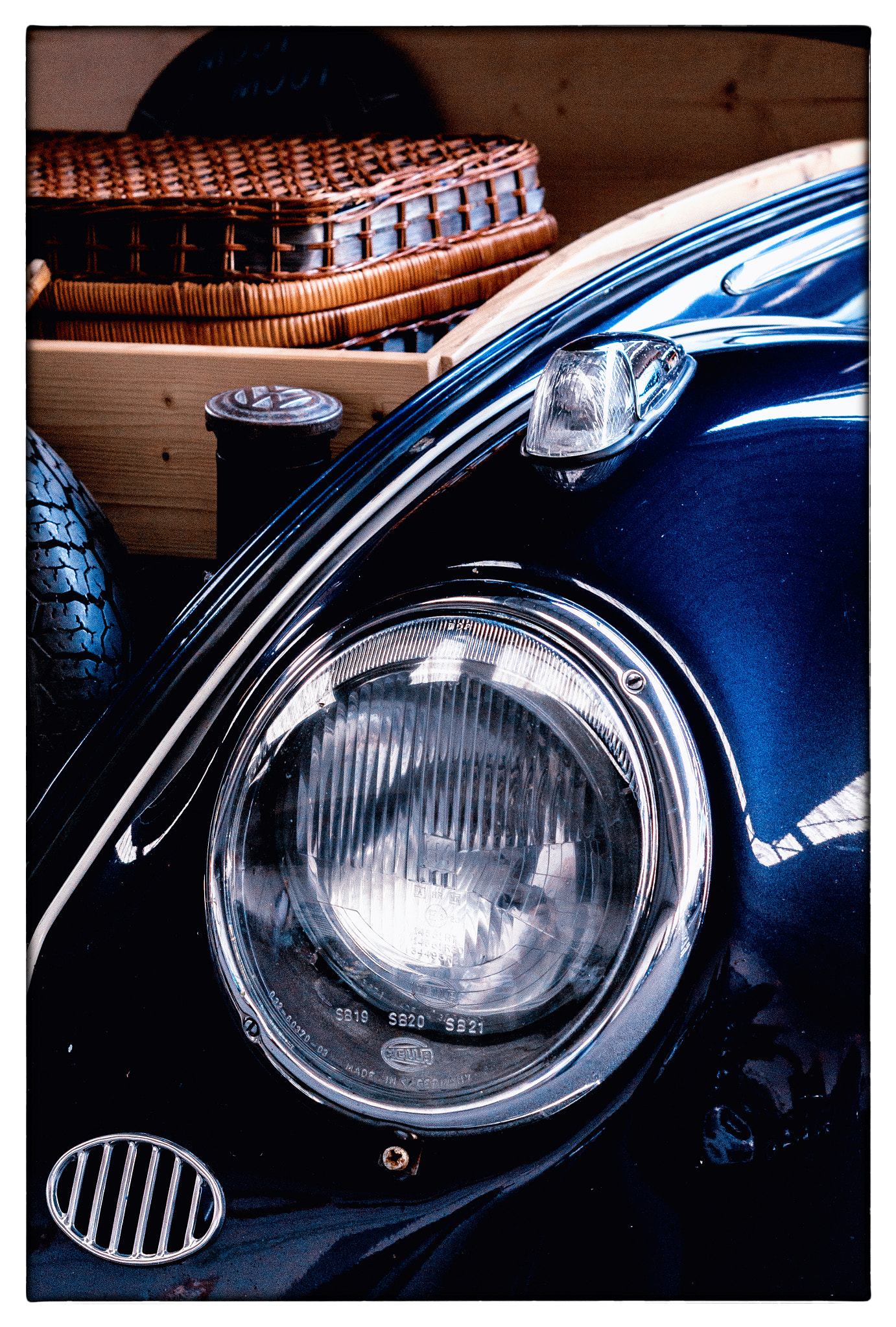 Pentax K-5 + Pentax smc DA 50mm F1.8 sample photo. Volkswagen beetle photography