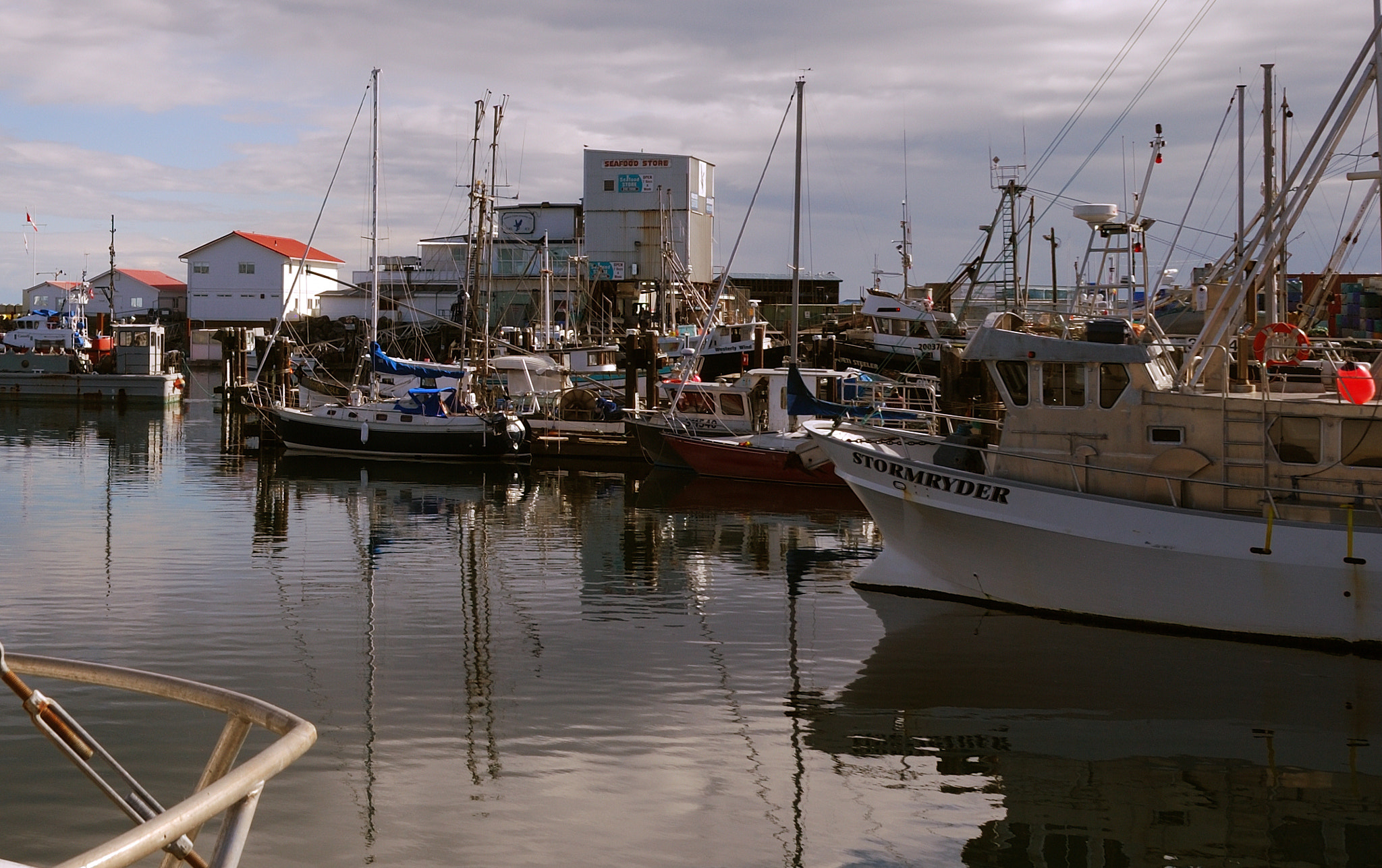 Nikon D40X + Sigma 10-20mm F3.5 EX DC HSM sample photo. J photography