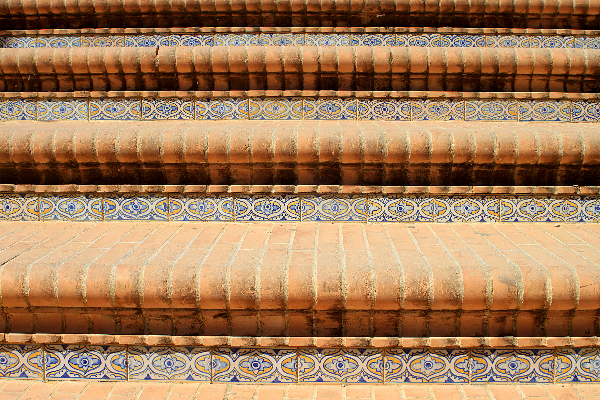 Canon EF 35-80mm f/4-5.6 sample photo. Art under our feet photography