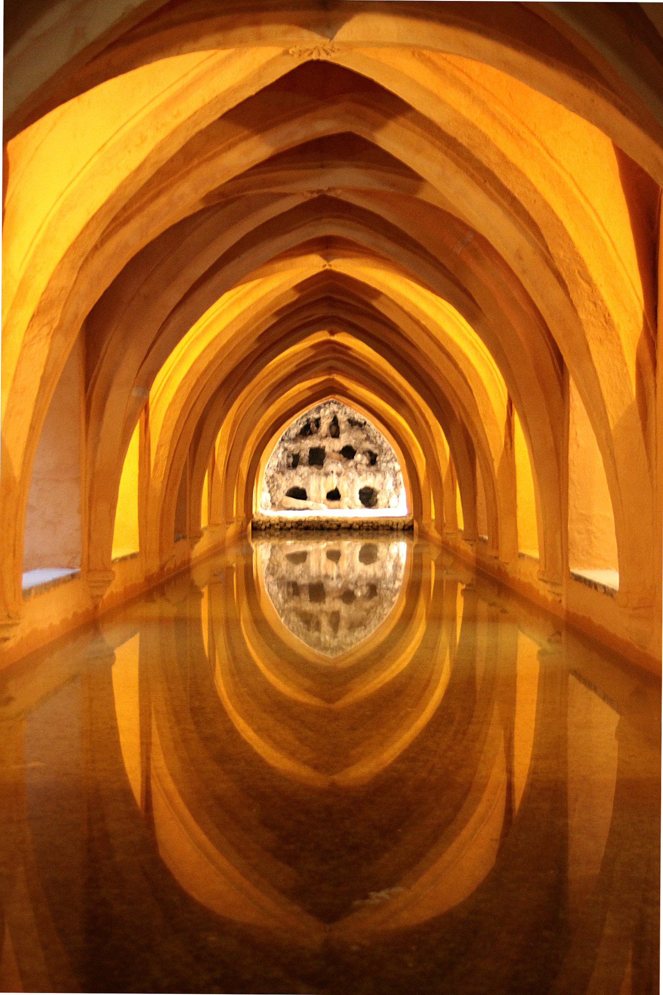 Canon EF 35-80mm f/4-5.6 sample photo. Inside the alcazar photography