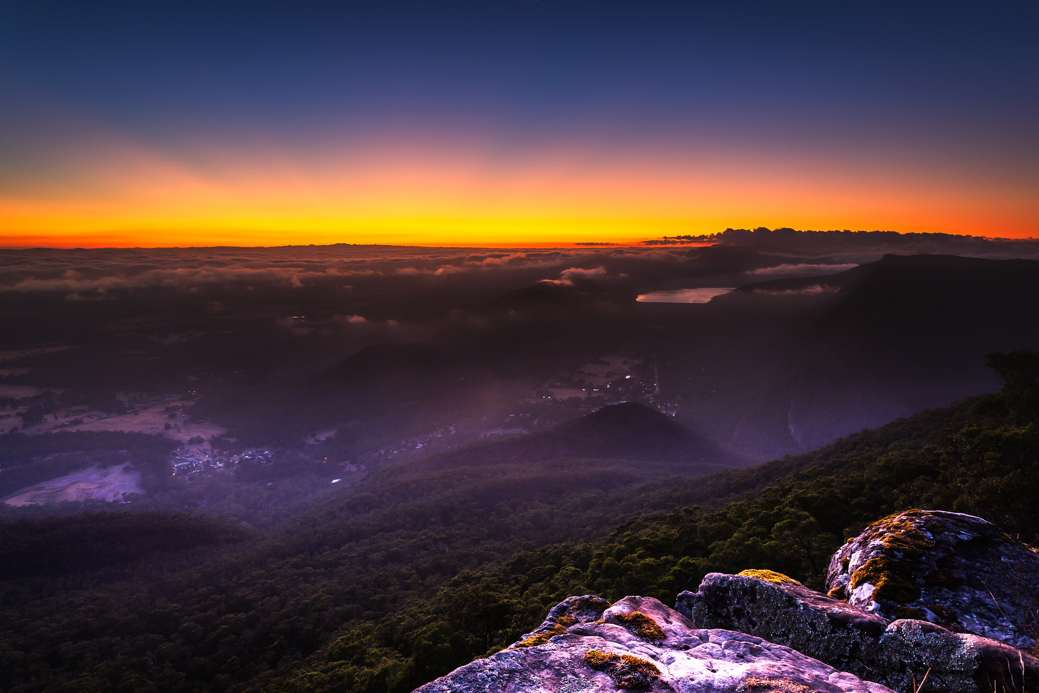 Canon EOS 6D + Sigma 20mm F1.4 DG HSM Art sample photo. First light at boroka lookout photography