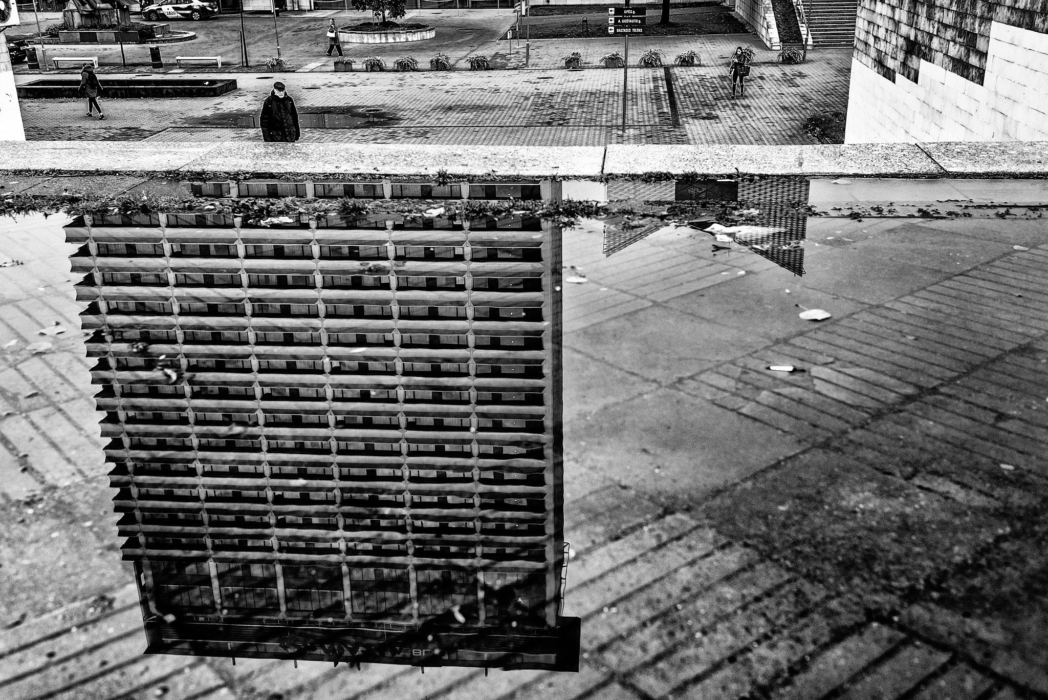 Nikon D610 + Nikon AF Nikkor 35mm F2D sample photo. The reflection photography