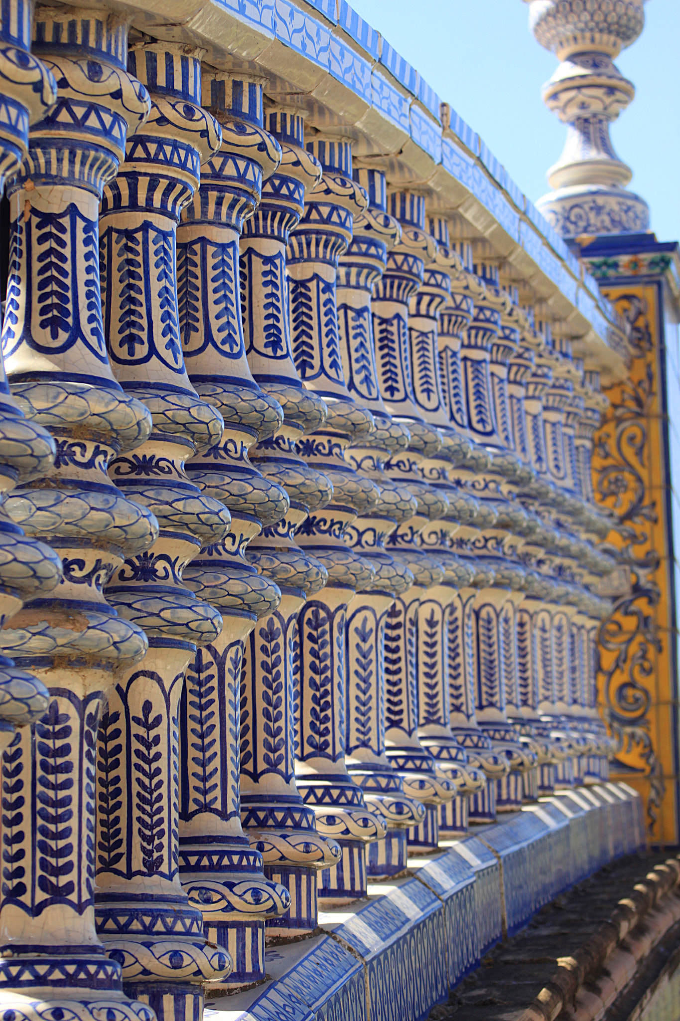 Canon EF 35-80mm f/4-5.6 sample photo. Repetition photography