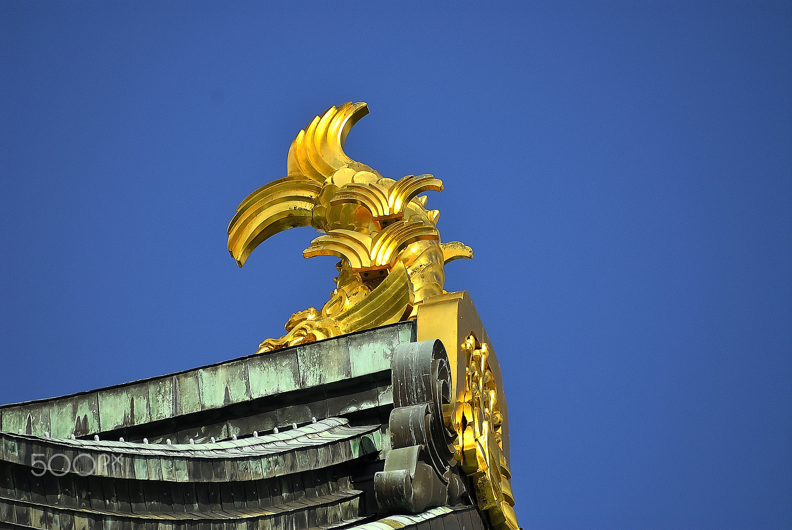 Nikon D200 sample photo. Gold of the killer whale osaka castle castle tower photography