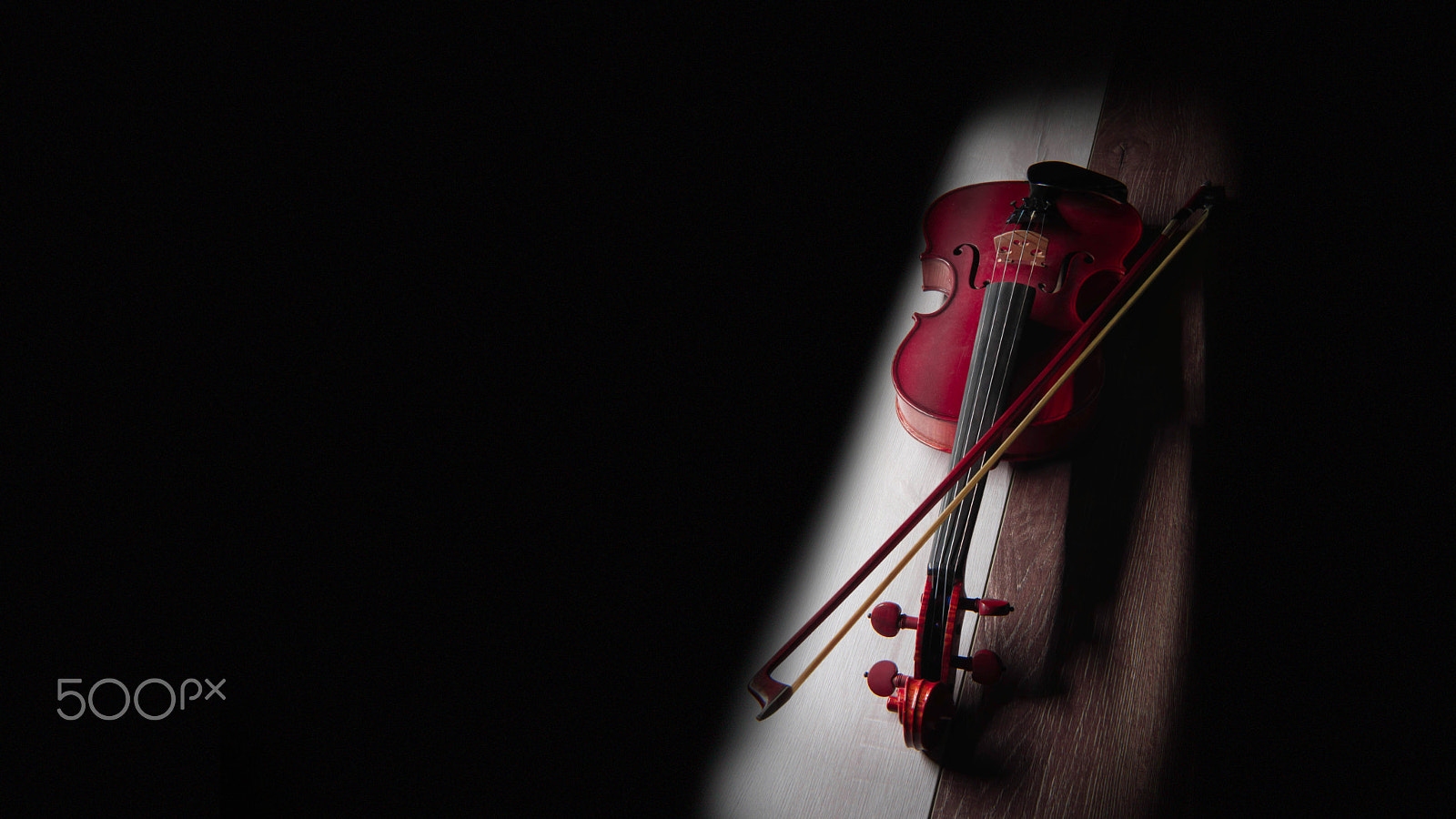 Sony SLT-A77 + 20mm F2.8 sample photo. Red violin photography