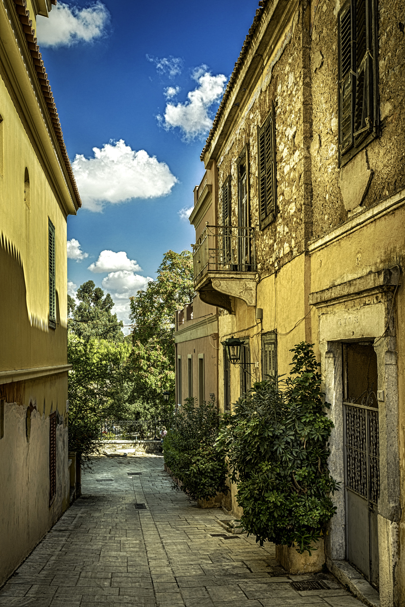 Nikon D610 + Nikon AF Nikkor 35mm F2D sample photo. Plaka photography