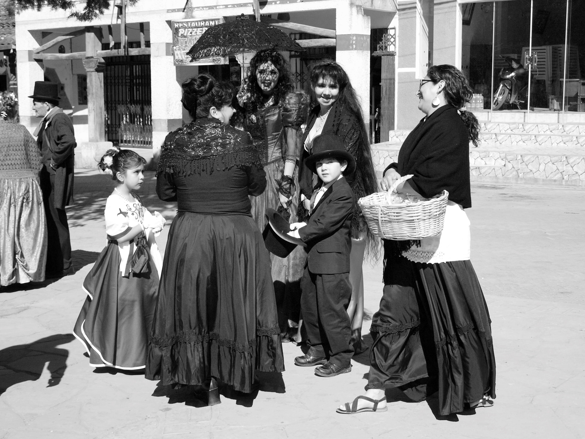 Olympus E-450 (EVOLT E-450) sample photo. Bolivian old school 1 photography