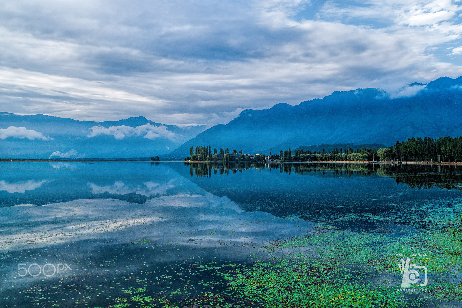 Sigma 17-70mm F2.8-4 DC Macro OS HSM sample photo. Dal lake kashmir photography