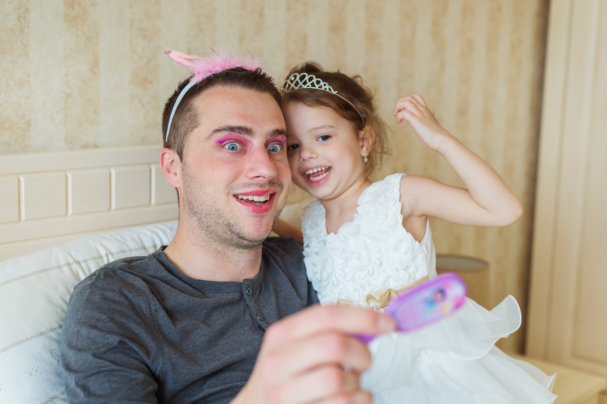 Nikon D4S + Nikon AF Nikkor 50mm F1.8D sample photo. Cute girl that put on make up on her father photography