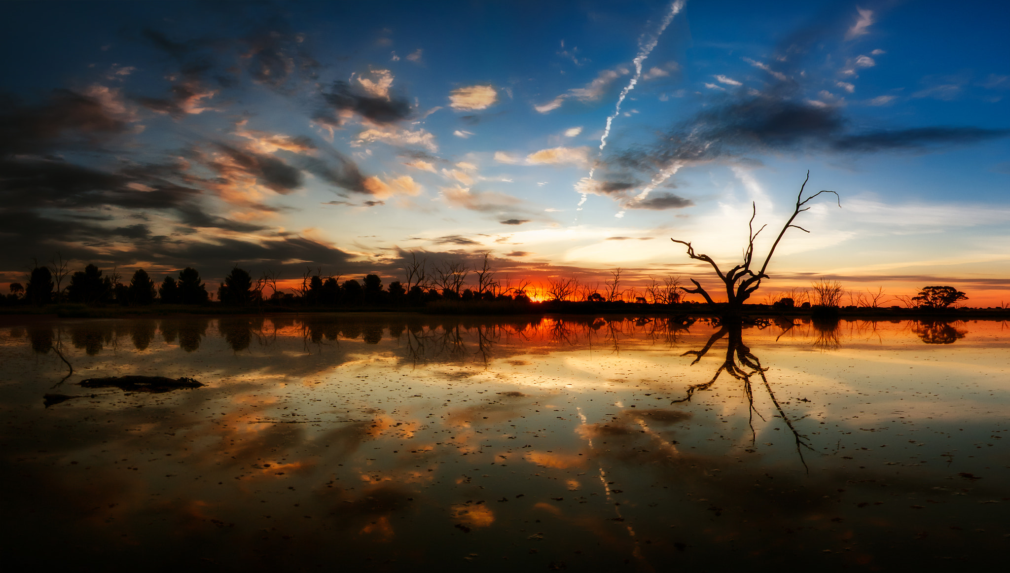 Nikon AF-S Nikkor 14-24mm F2.8G ED sample photo. Still waters photography
