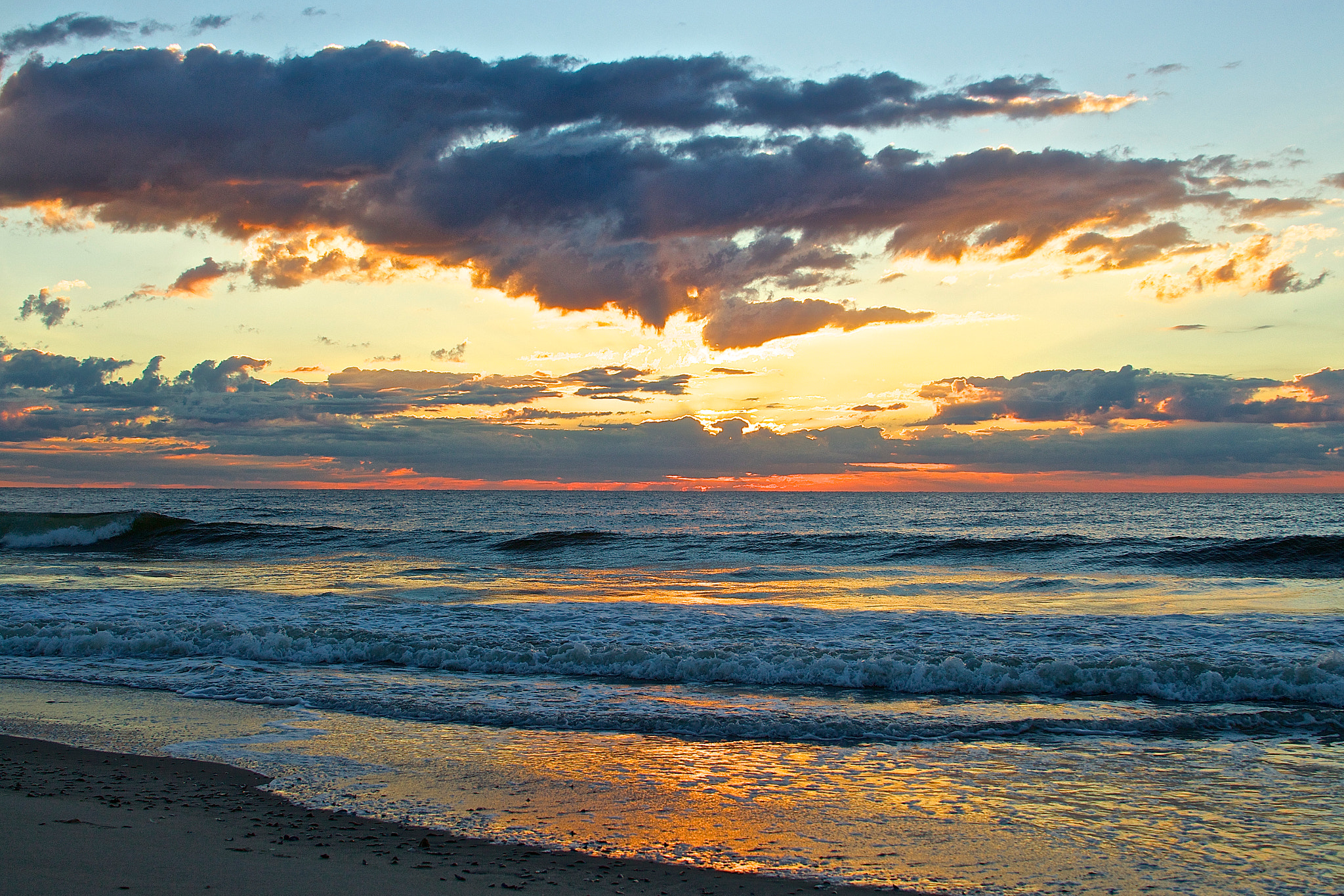Canon EF 28-135mm F3.5-5.6 IS USM sample photo. Summer sunrise photography