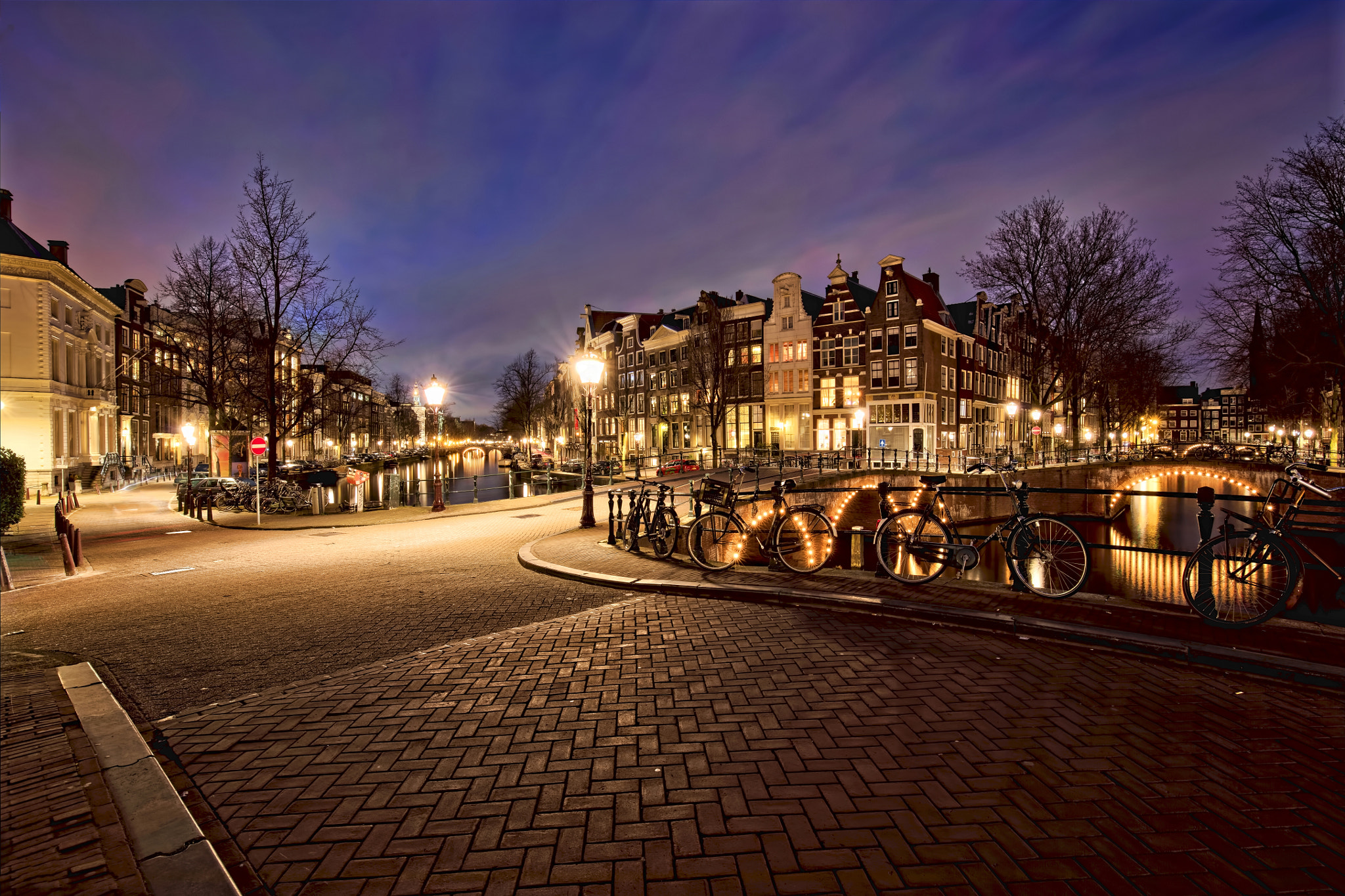 Canon EOS 5DS R + Canon EF 16-35mm F4L IS USM sample photo. Keizersgracht. photography