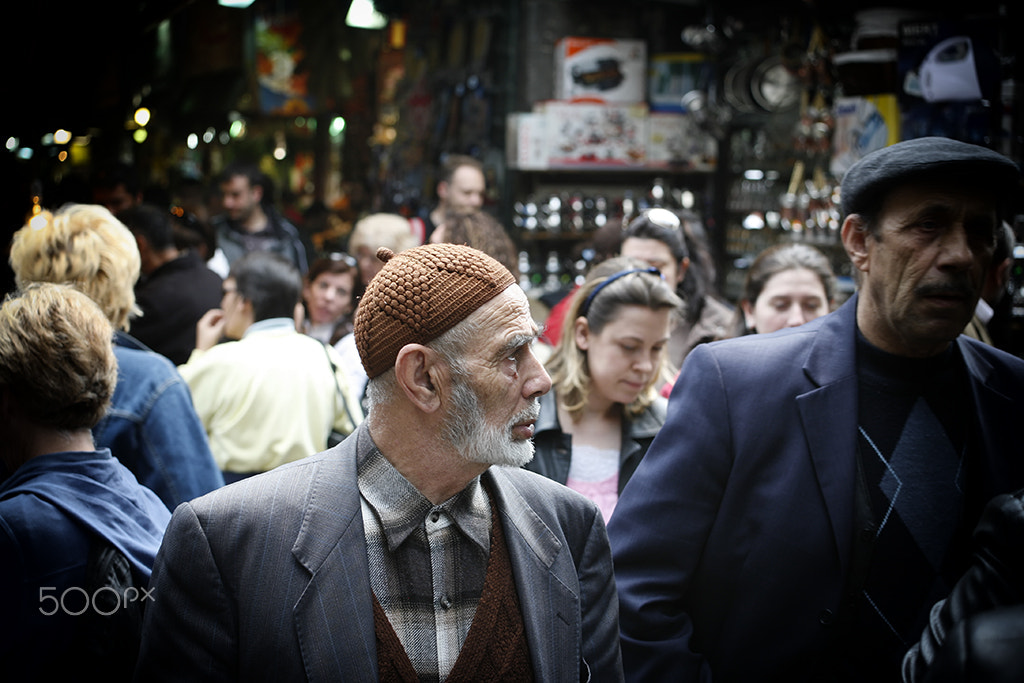 Canon EF 28-80mm f/2.8-4L sample photo. Street of istanbul photography