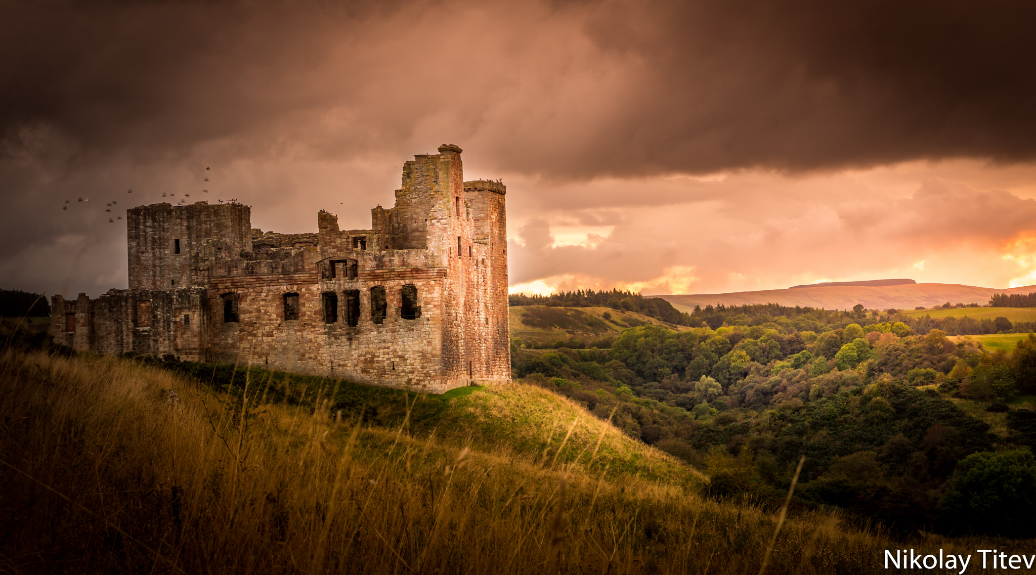 Sony a6000 + E 50mm F2.8 sample photo. Castle photography