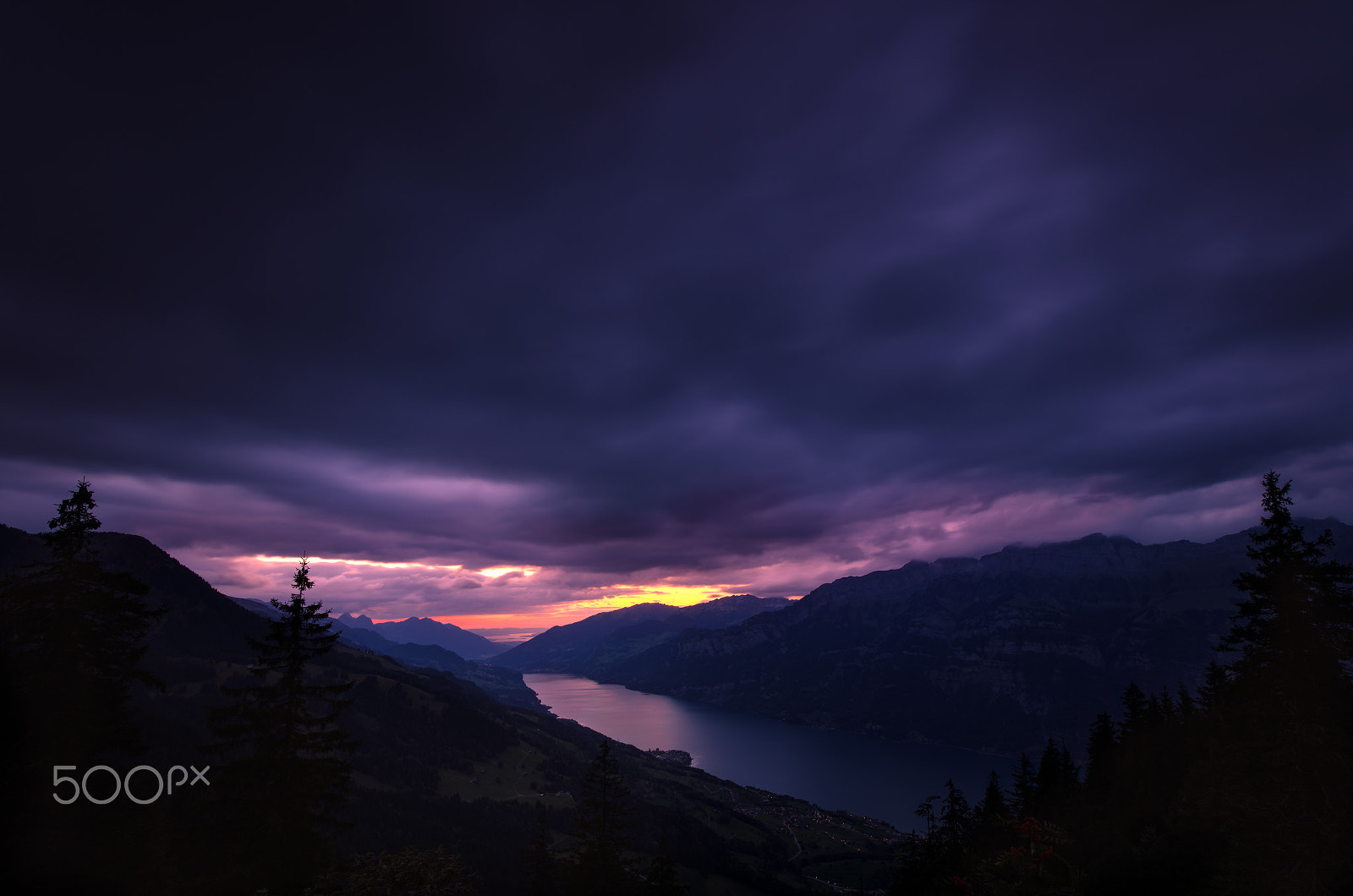Canon EF 16-35mm F4L IS USM sample photo. Last light photography