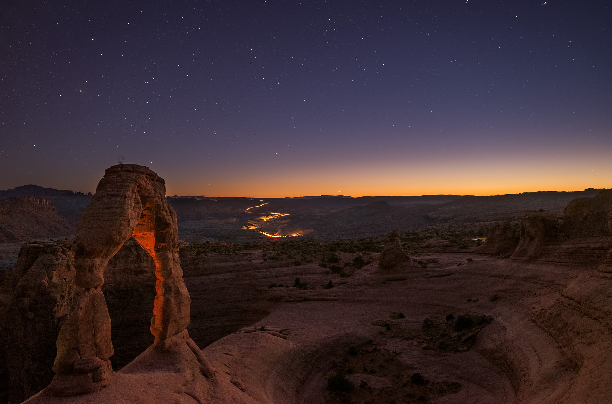 Nikon D600 + Samyang 12mm F2.8 ED AS NCS Fisheye sample photo. Delicate arch sunset photography