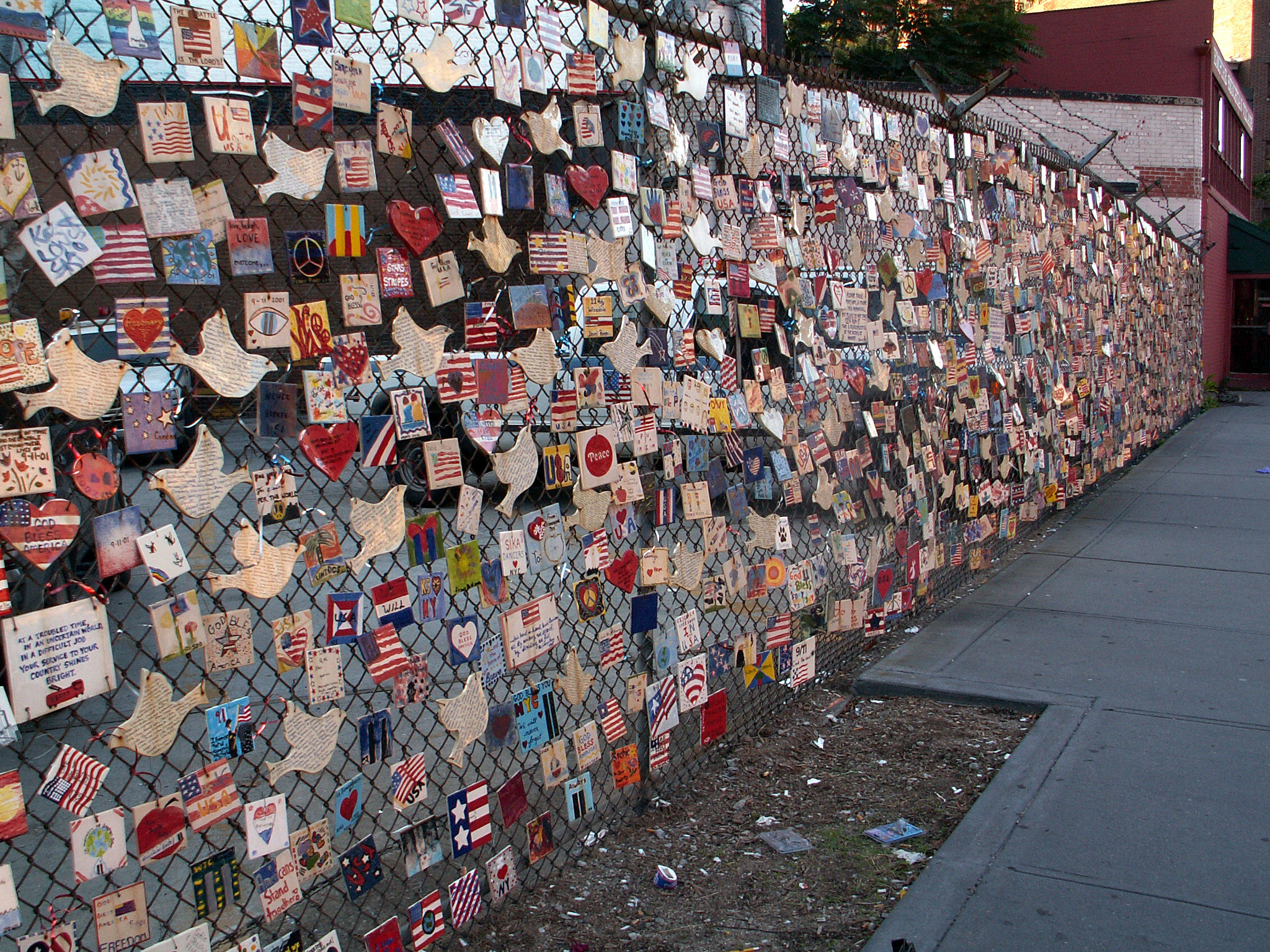 KONICA MINOLTA DiMAGE Z3 sample photo. 9/11 memorial wall - ny 2004 photography
