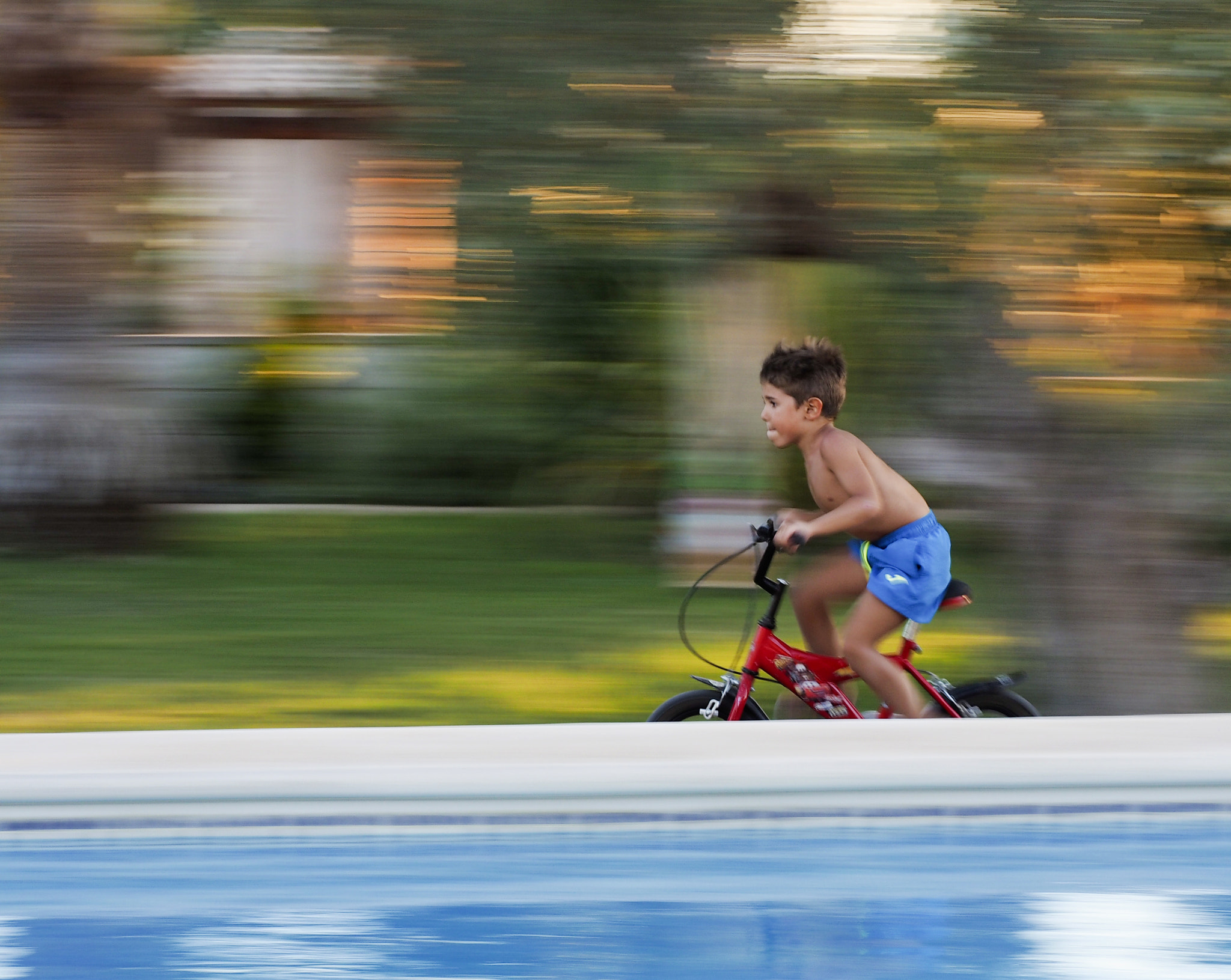 Olympus OM-D E-M10 sample photo. Race photography