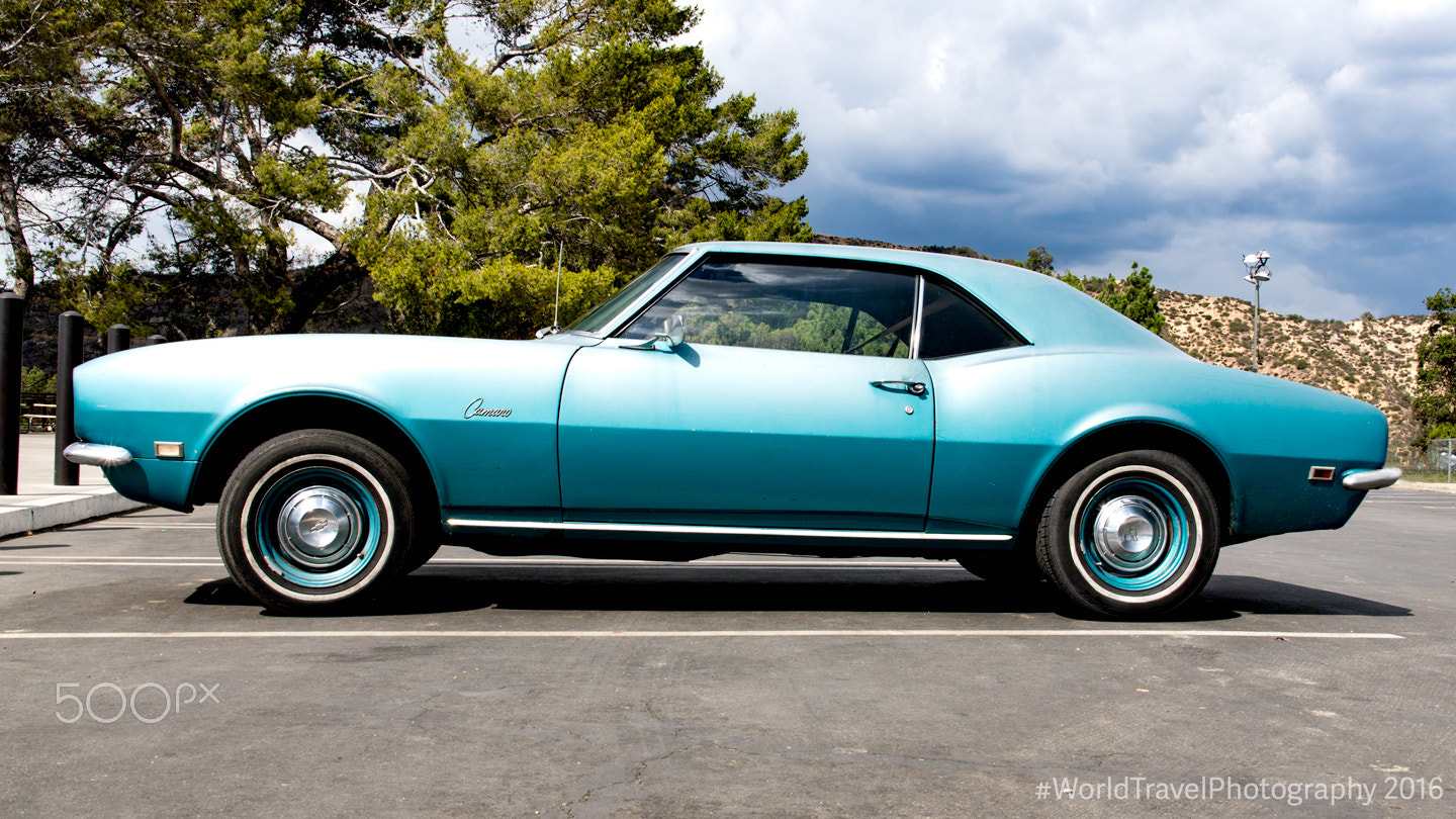 Sony ILCA-77M2 sample photo. Camaro coupe '67 photography