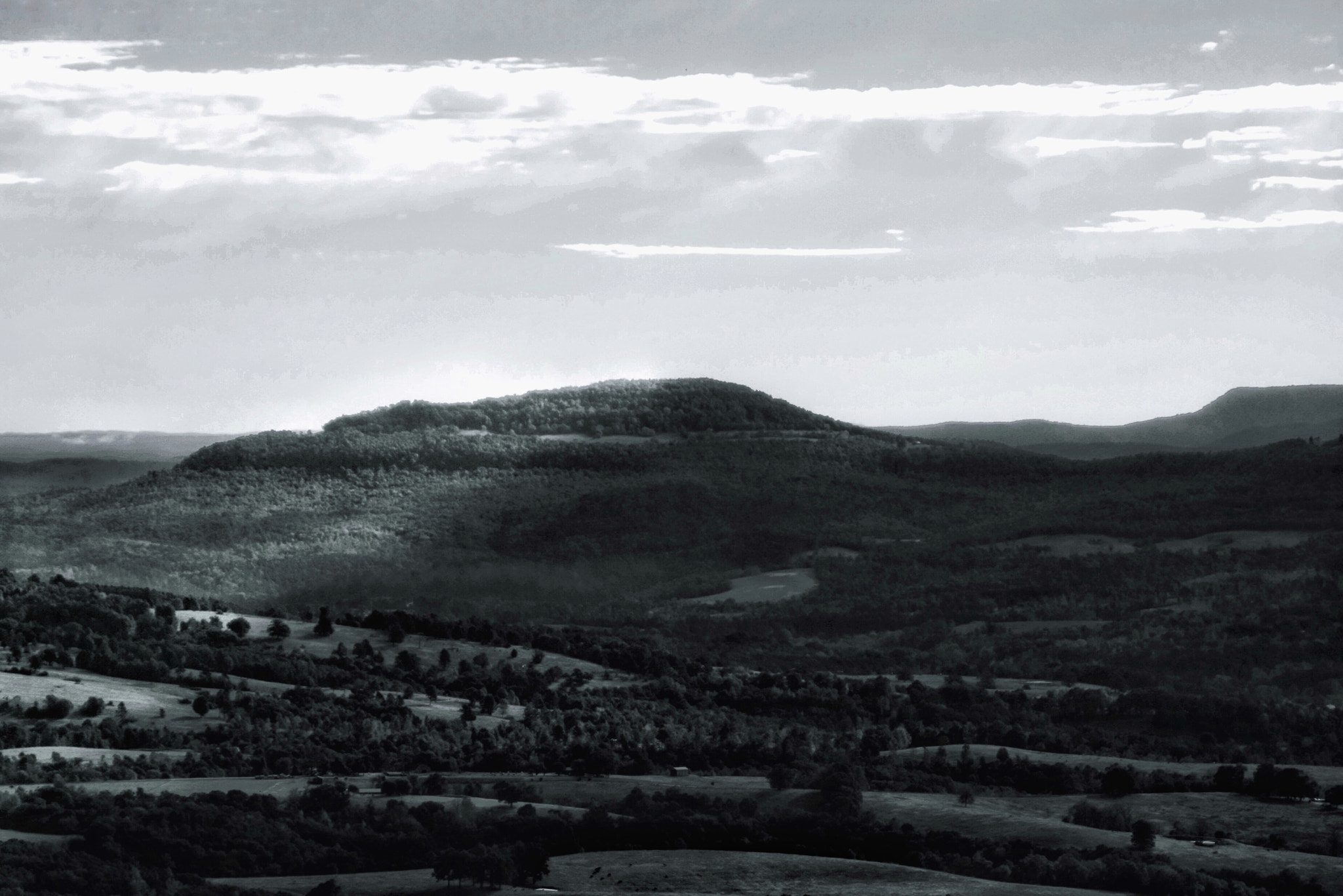 Tamron AF 28-200mm F3.8-5.6 XR Di Aspherical (IF) Macro sample photo. Sunrise in upper boston mountains photography