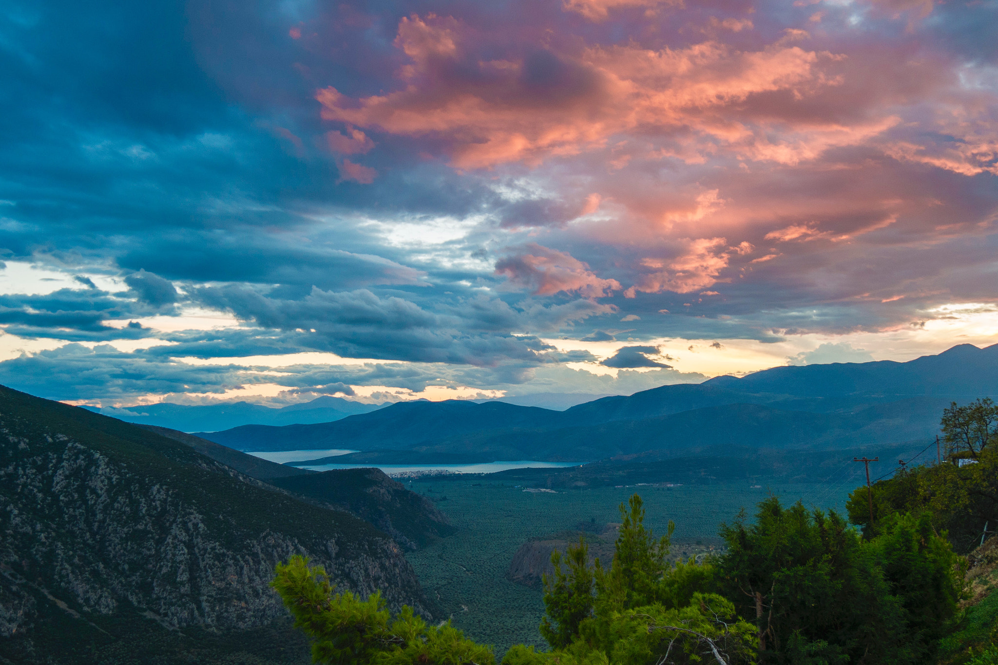 Panasonic Lumix DMC-GX7 sample photo. Atardecer en delfos photography