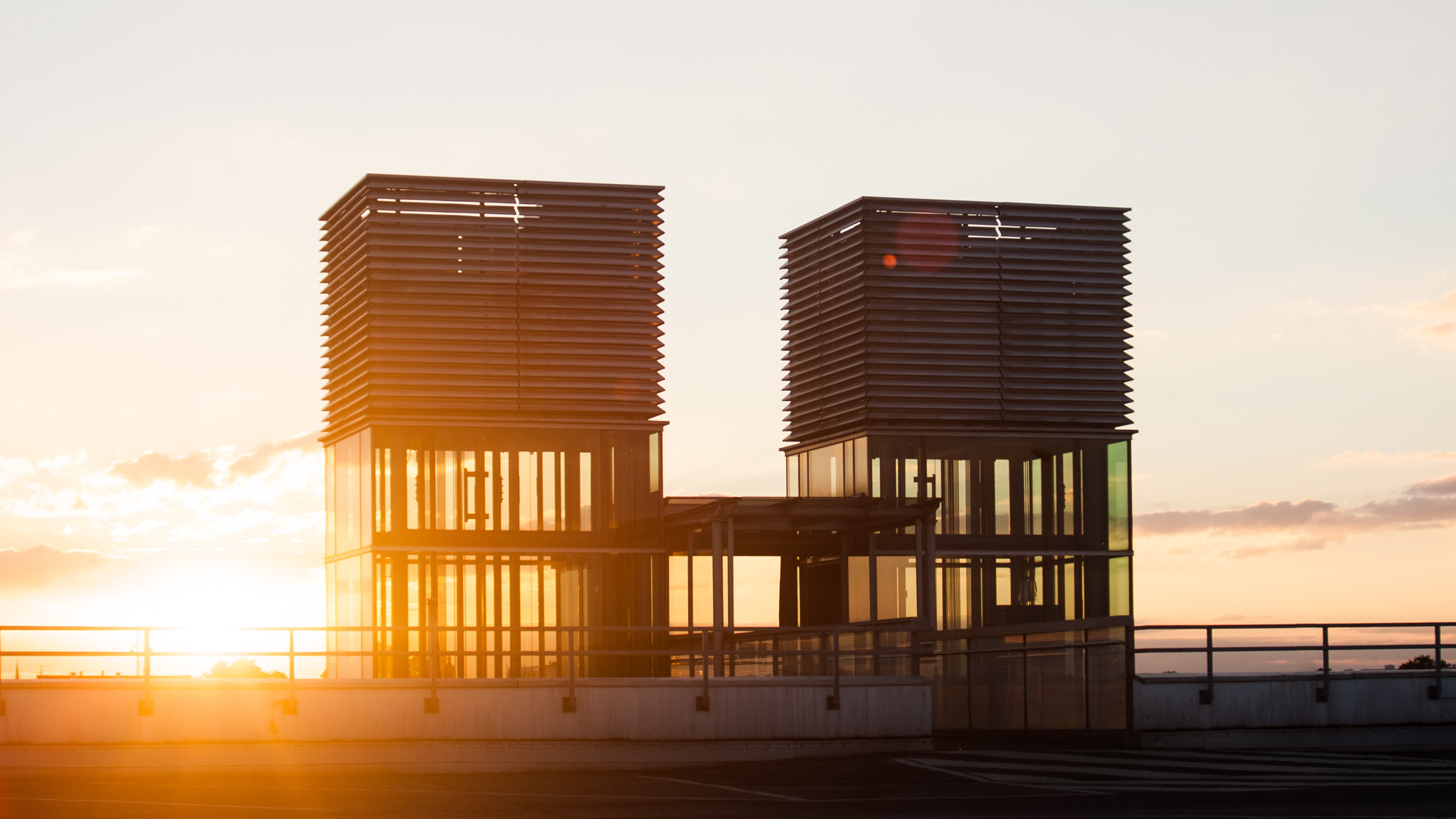 Canon EOS 50D + Canon EF 35-135mm f/3.5-4.5 sample photo. Twin towers of colour photography