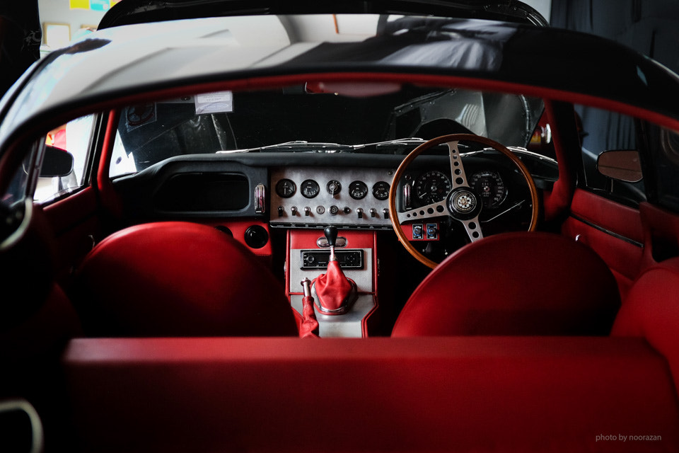 ZEISS Touit 32mm F1.8 sample photo. Jaguar e-type photography