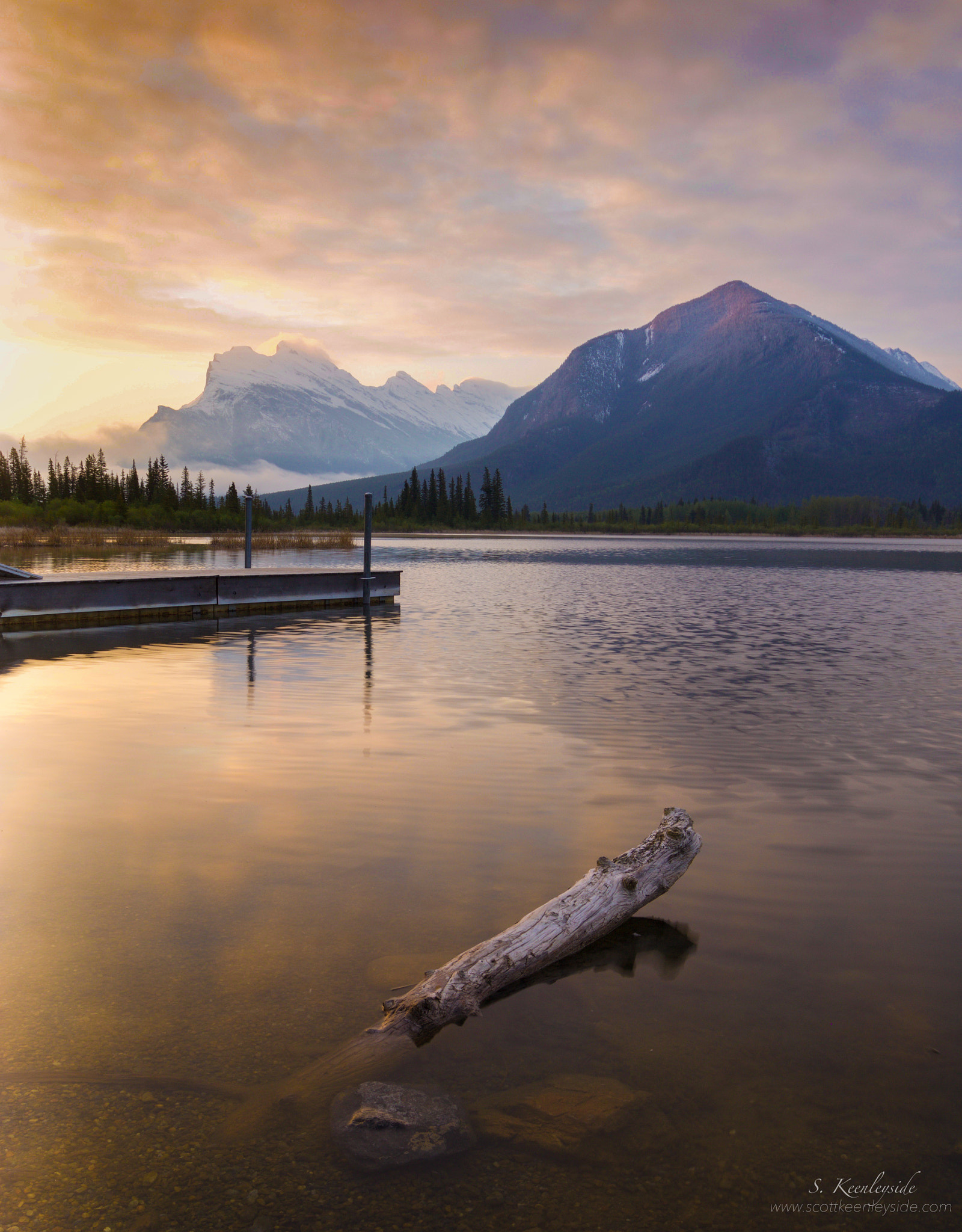 Canon EF 16-35mm F4L IS USM sample photo. Sunrise at vermillion lakes, banff national park. photography
