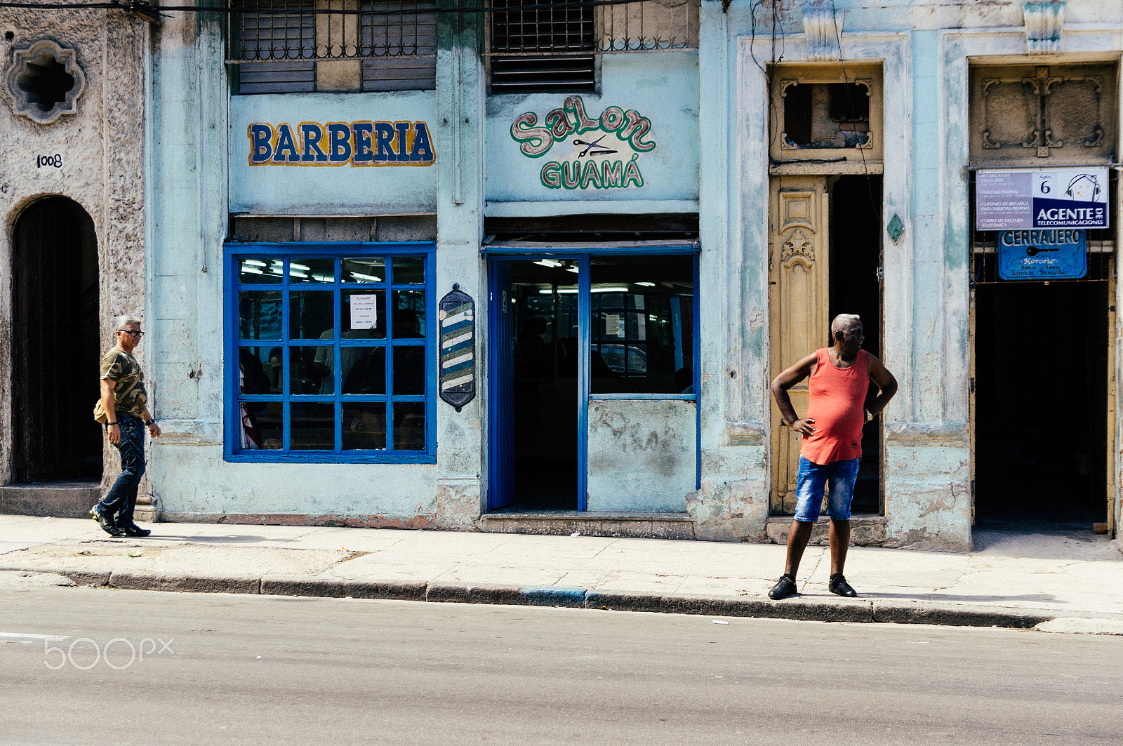 Sony Alpha DSLR-A580 + Tamron SP 24-70mm F2.8 Di VC USD sample photo. La barberia photography