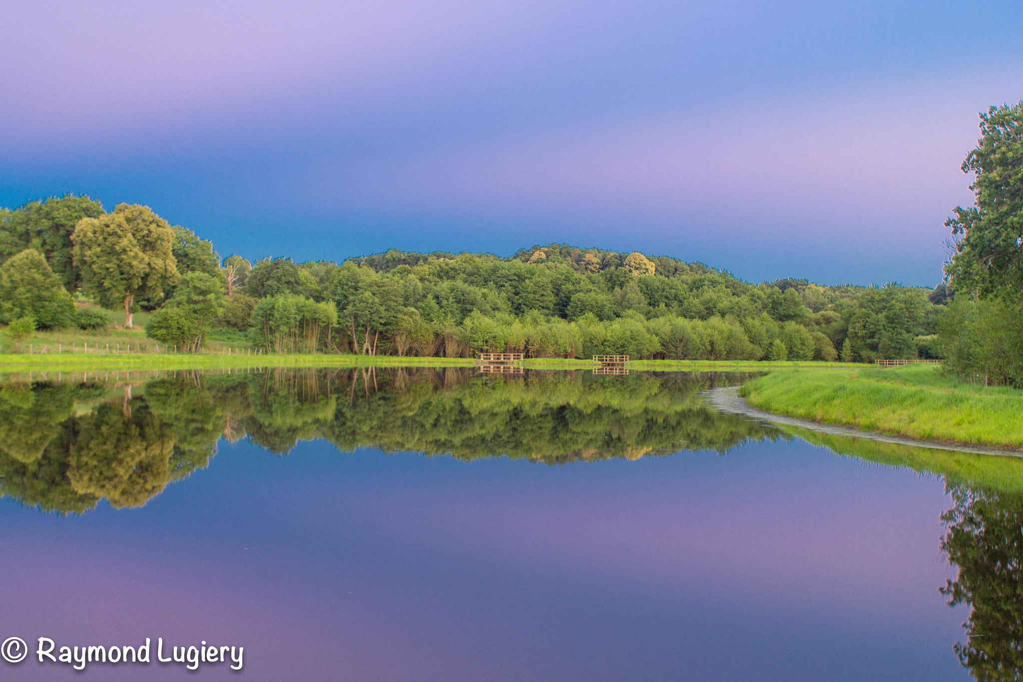 Canon EOS 60D + Canon EF 28mm F2.8 sample photo. Reflet de ciel nocturne photography