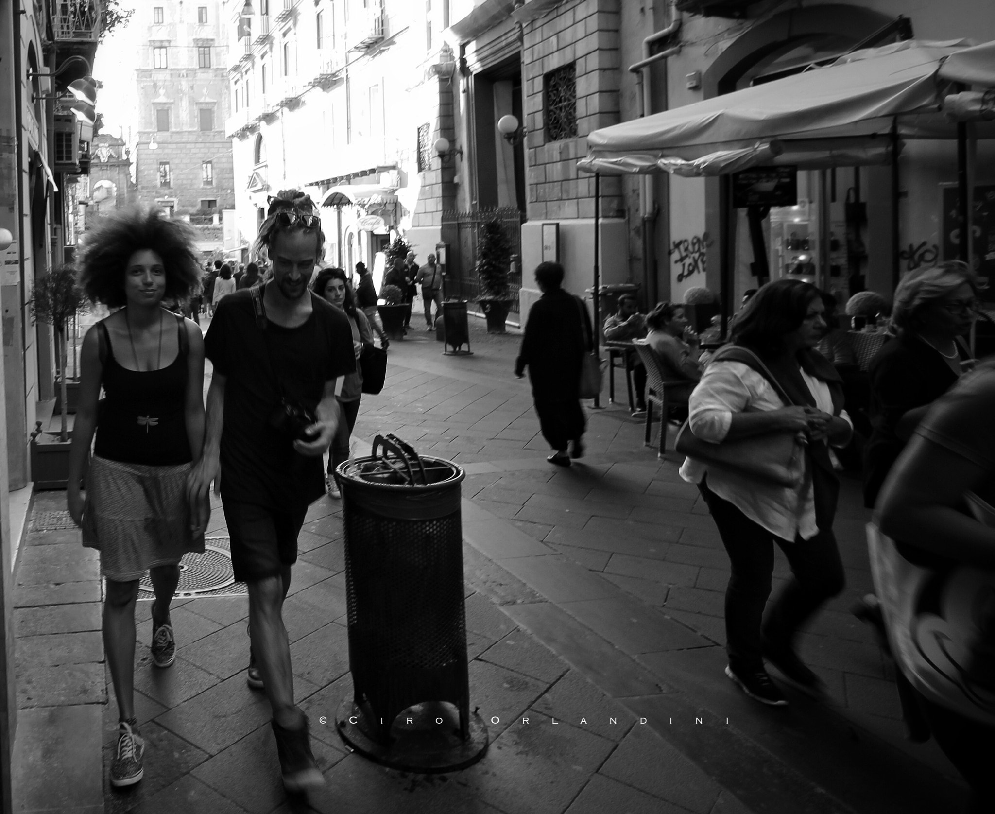 Canon EOS 100D (EOS Rebel SL1 / EOS Kiss X7) sample photo. I have loved strangers especially those i meet in my city photography