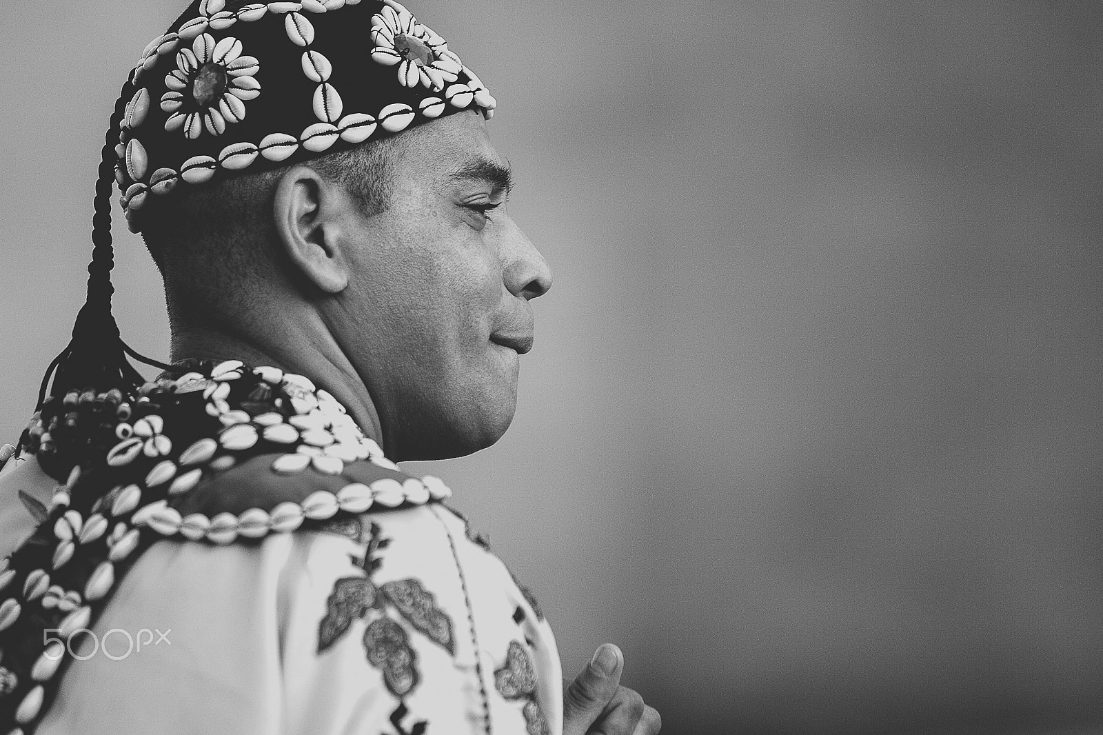 Canon EOS-1D Mark II sample photo. Artiste marocain gnawa ... photography