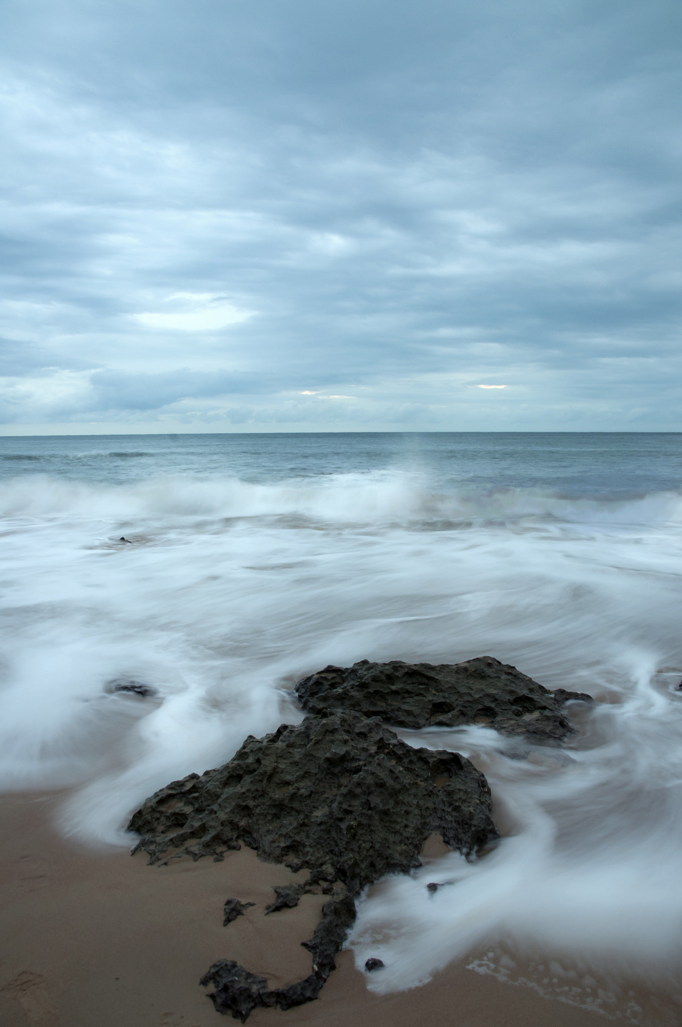 Nikon D90 + Sigma 18-200mm F3.5-6.3 DC sample photo. Rocas 10 photography