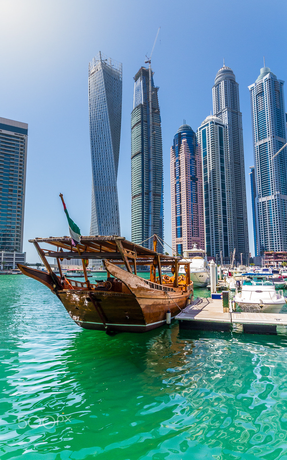 Canon EOS 700D (EOS Rebel T5i / EOS Kiss X7i) + Sigma 10-20mm F4-5.6 EX DC HSM sample photo. Dubai marina dhow photography