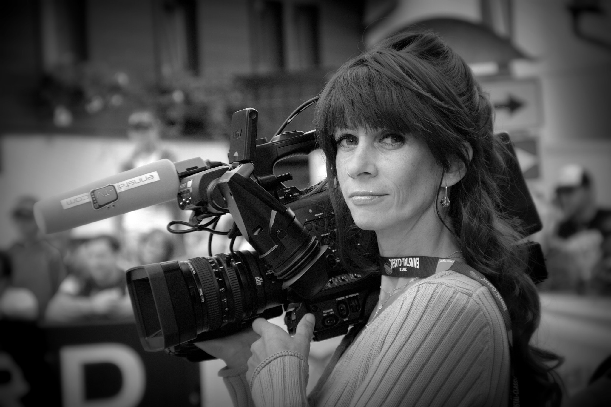 Nikon D2Xs sample photo. Tv lady photography