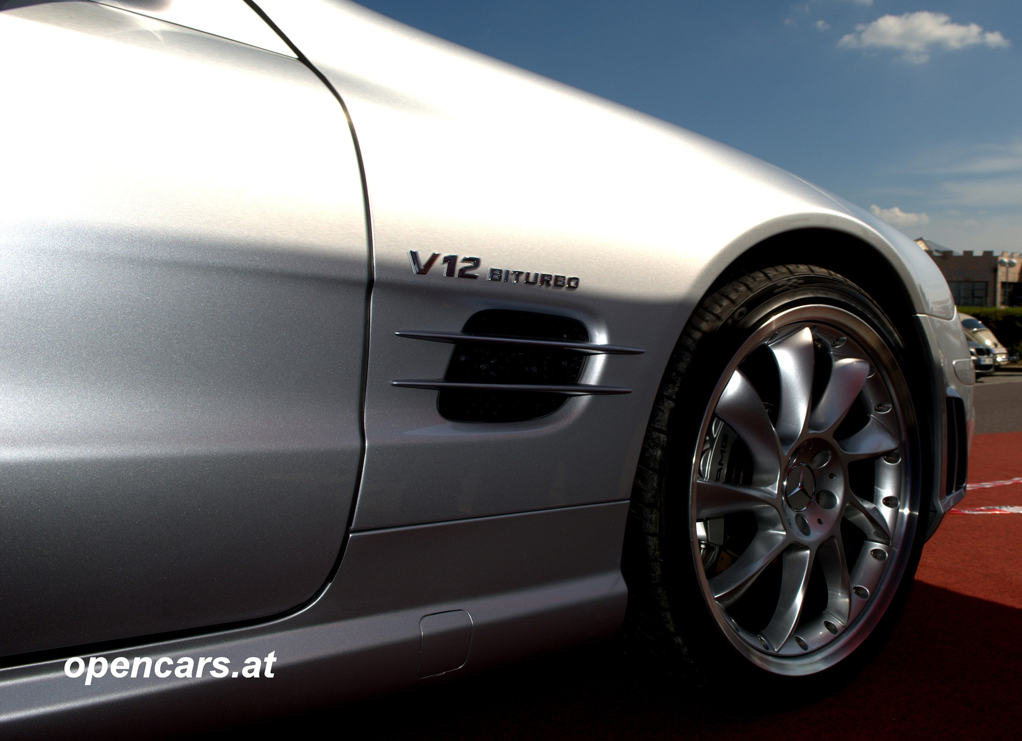 Nikon D2X sample photo. Mercedes v12 biturbo photography