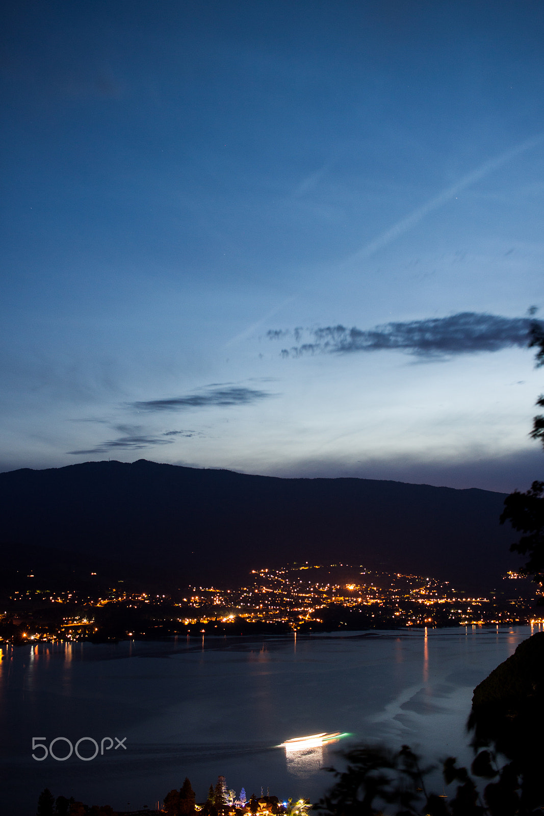 Canon EF-S 24mm F2.8 STM sample photo. Tournette / annecy photography