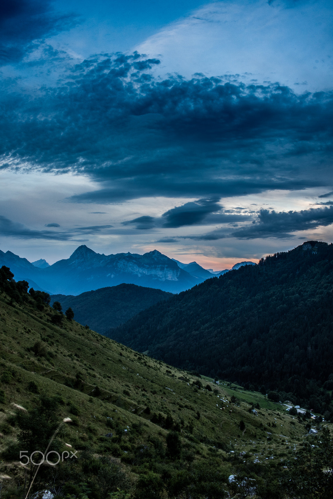 Canon EF-S 24mm F2.8 STM sample photo. Tournette / annecy photography