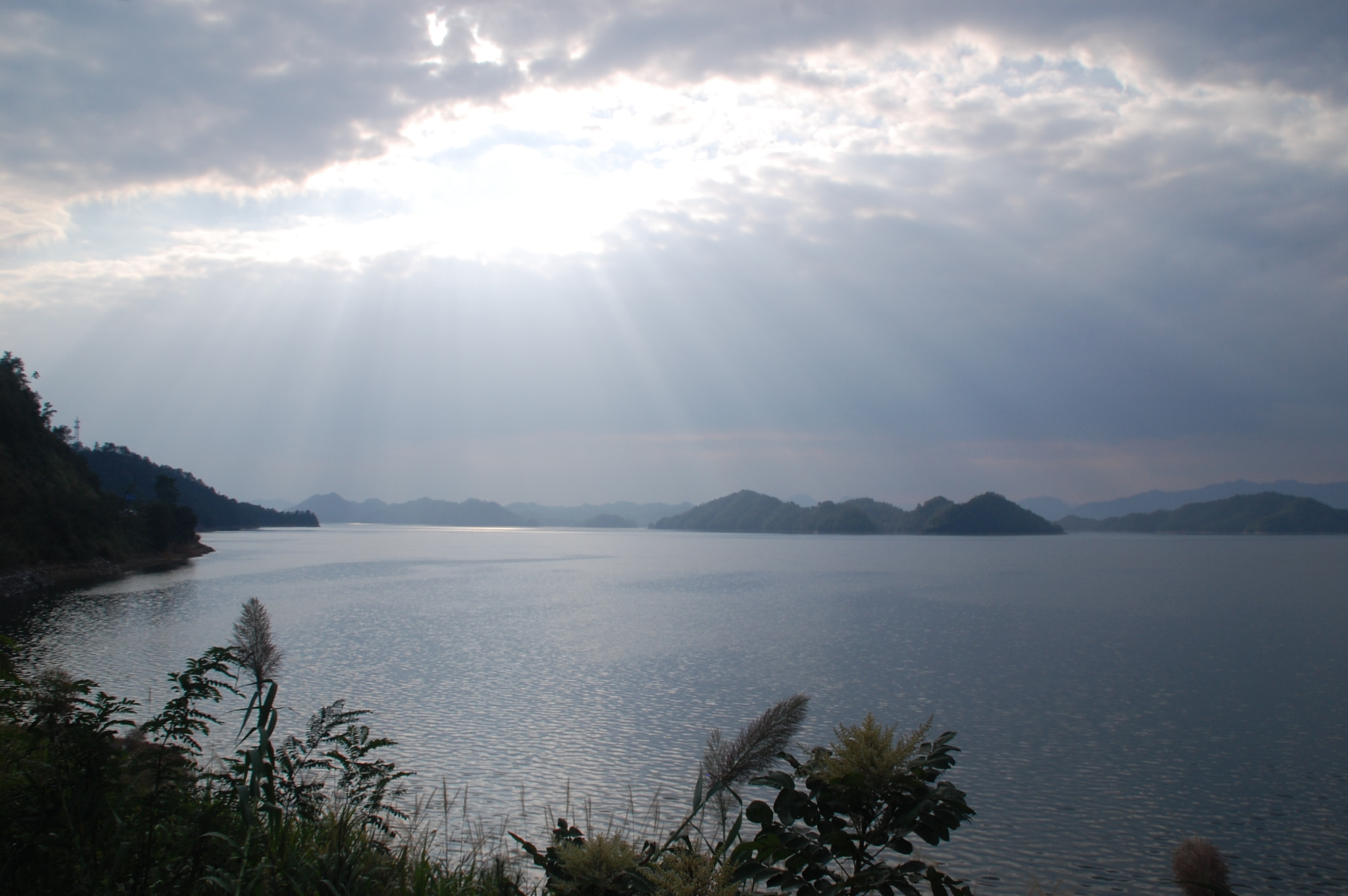 Nikon D40 sample photo. Sunshine at thousand island lake photography