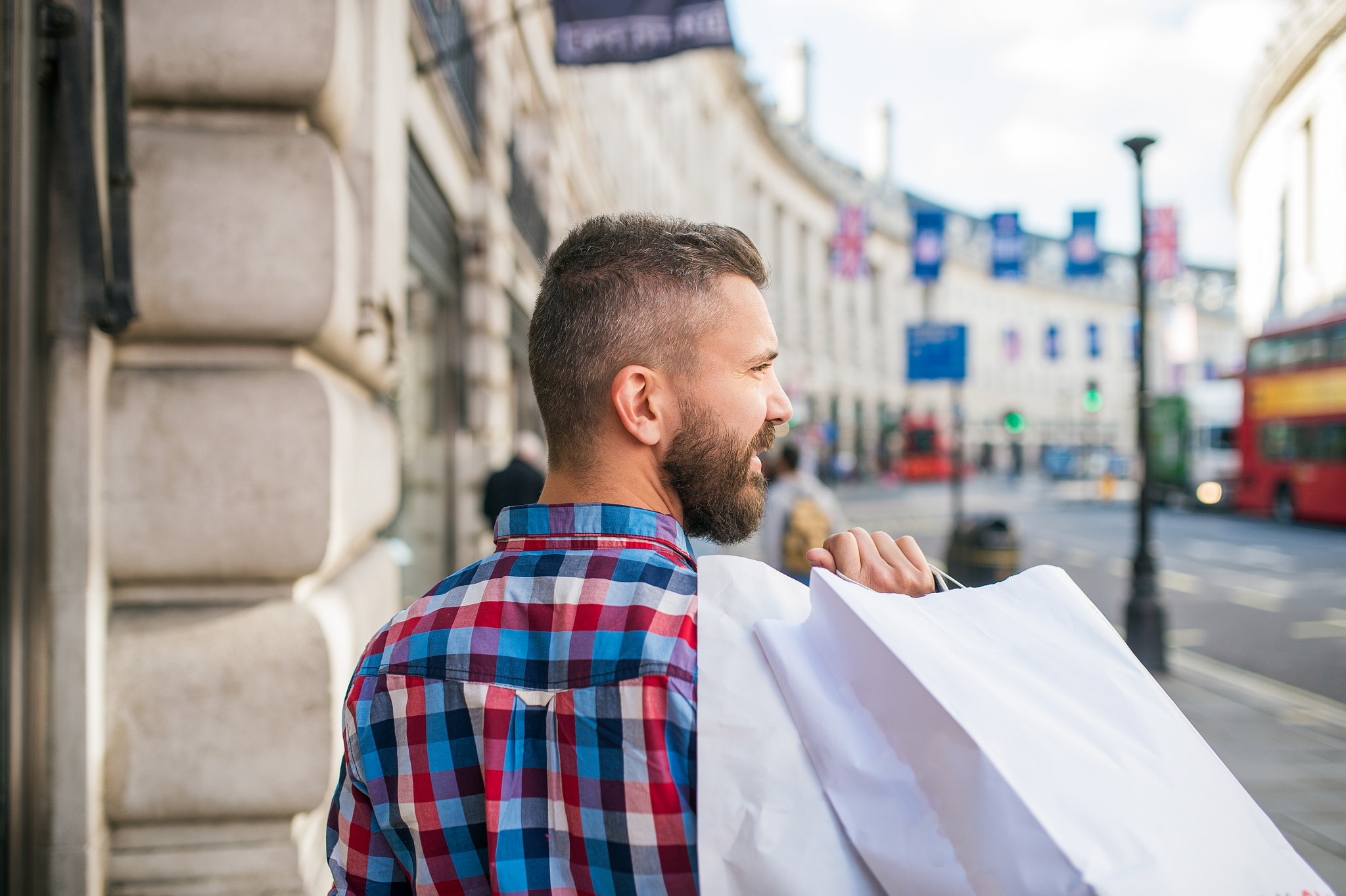 Nikon D4S + Sigma 35mm F1.4 DG HSM Art sample photo. Hipster man shopping , streets of london, back view photography