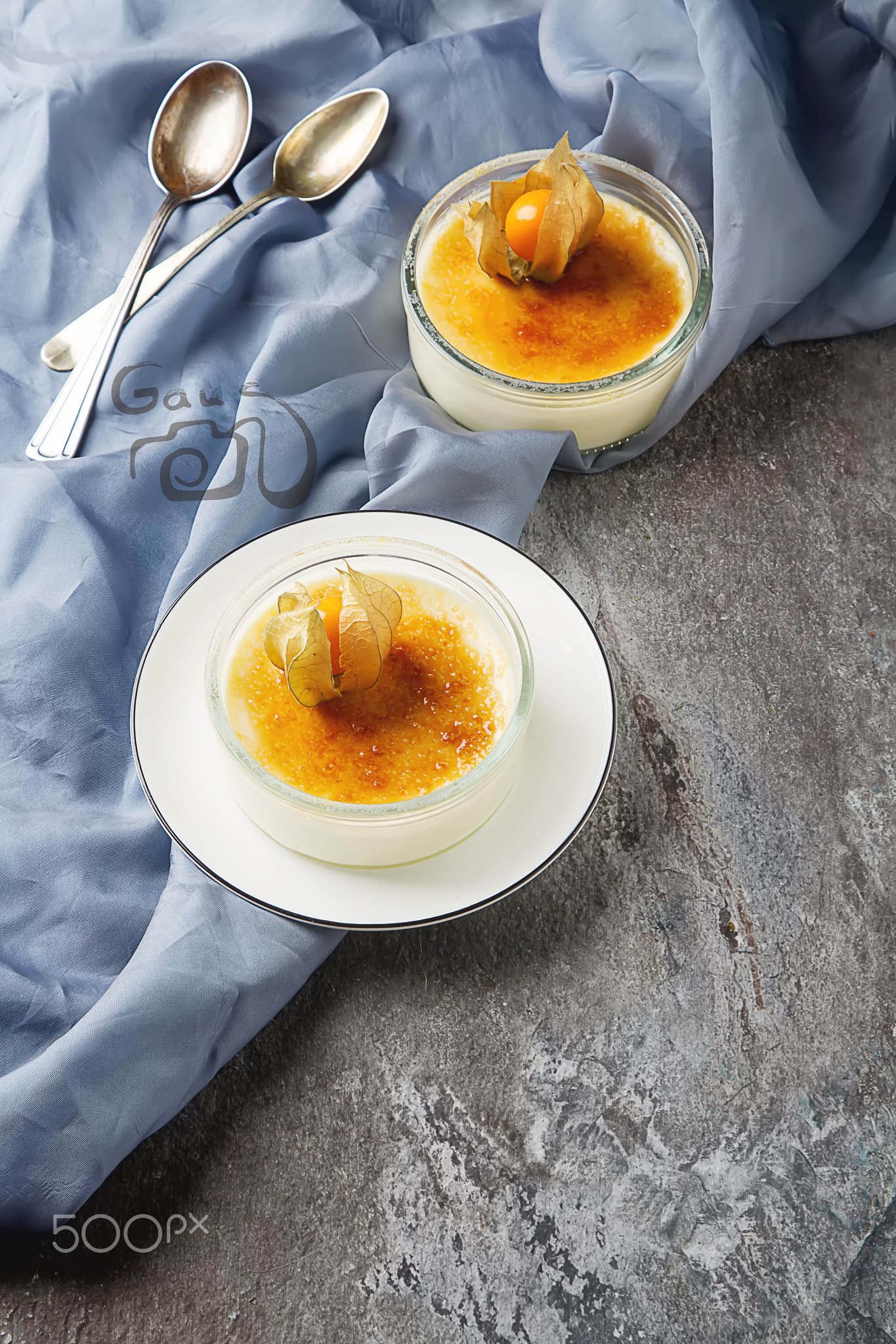 Creme brulee - traditional french vanilla cream dessert with car