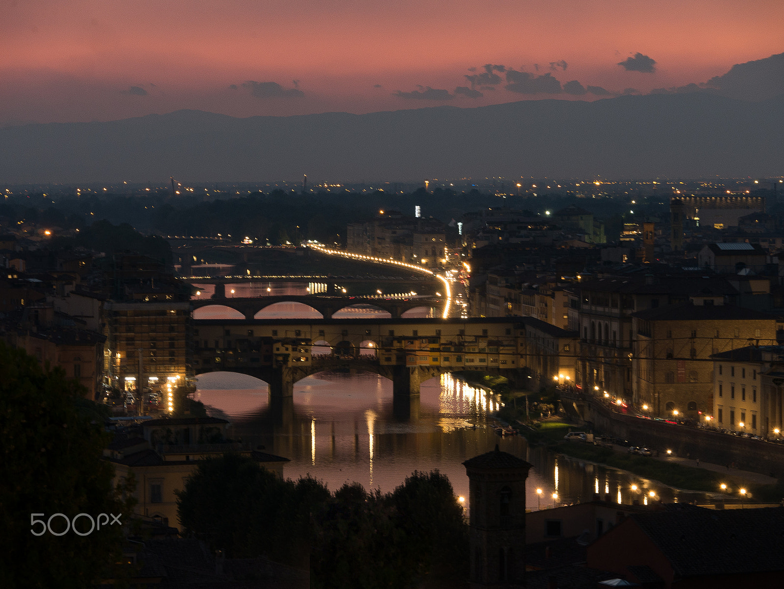 Panasonic Lumix DMC-GX7 + Panasonic Lumix G X Vario 35-100mm F2.8 OIS sample photo. Good evening florence photography