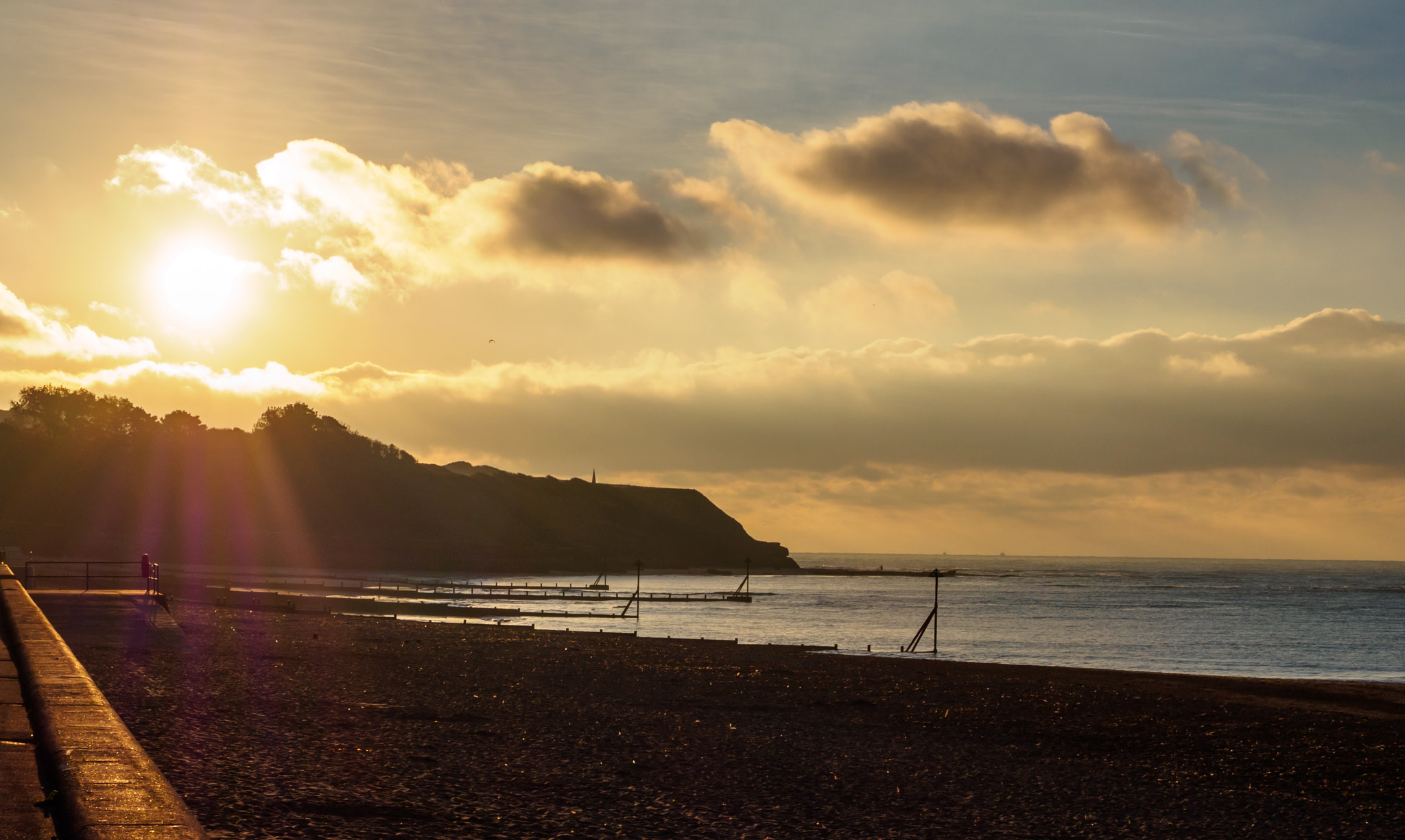 Olympus OM-D E-M10 II + Olympus M.Zuiko Digital ED 30mm F3.5 Macro sample photo. Sunrise at exmouth photography