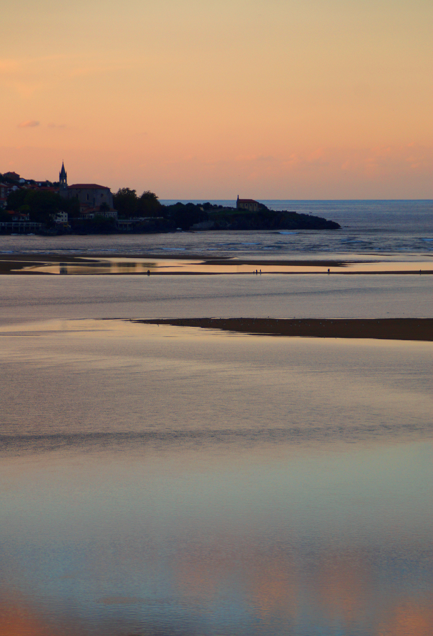 Sony DT 18-200mm F3.5-6.3 sample photo. Urdaibai sunset photography