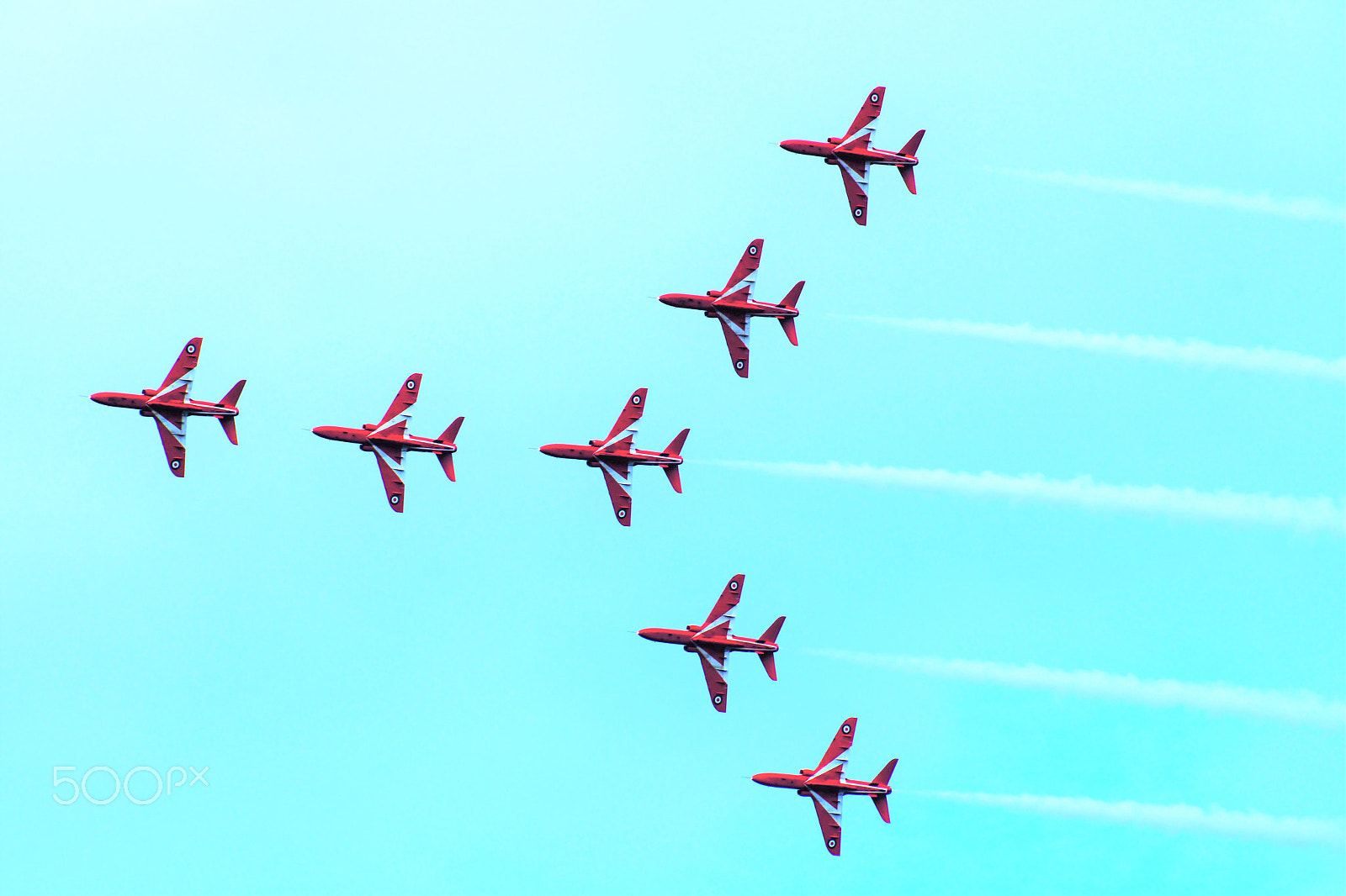 Sony 75-300mm F4.5-5.6 sample photo. Red arrows photography