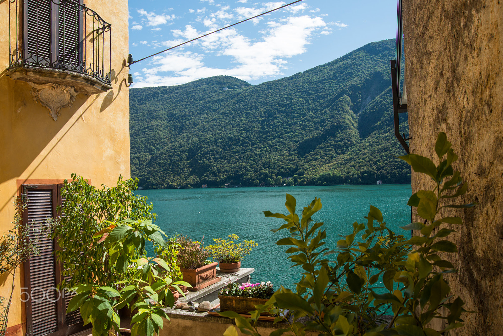 Nikon AF Nikkor 24-85mm F2.8-4D IF sample photo. Lago di lugano photography