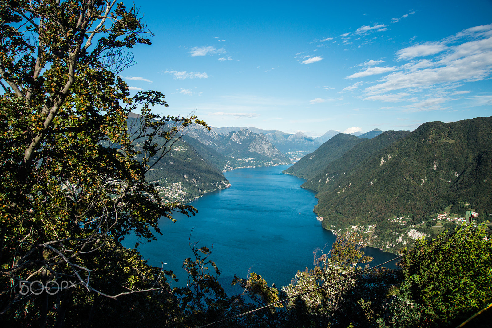 Nikon AF Nikkor 24-85mm F2.8-4D IF sample photo. Lago di lugano photography