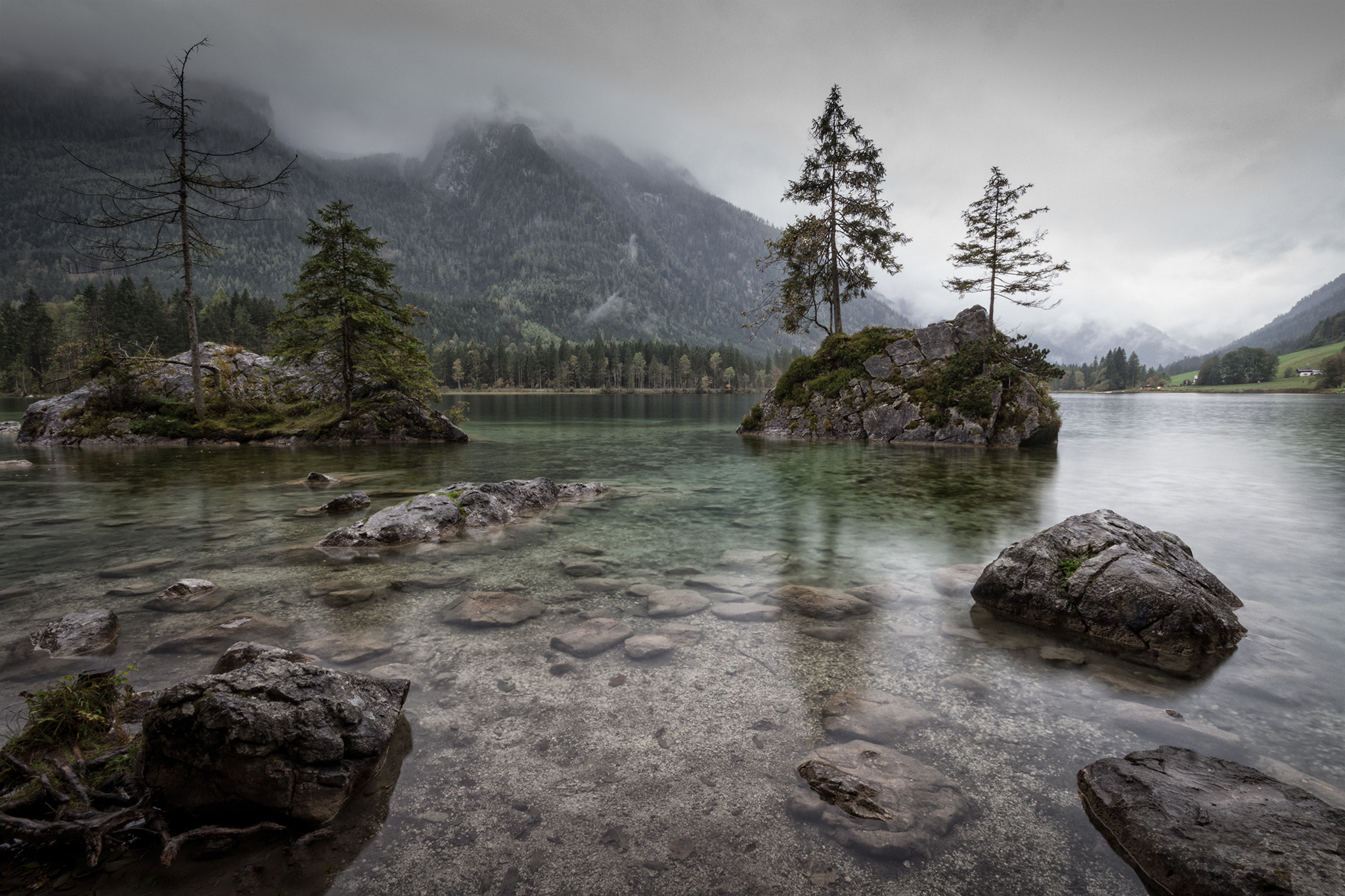 Canon EOS 700D (EOS Rebel T5i / EOS Kiss X7i) + Sigma 10-20mm F4-5.6 EX DC HSM sample photo. Hintersee photography