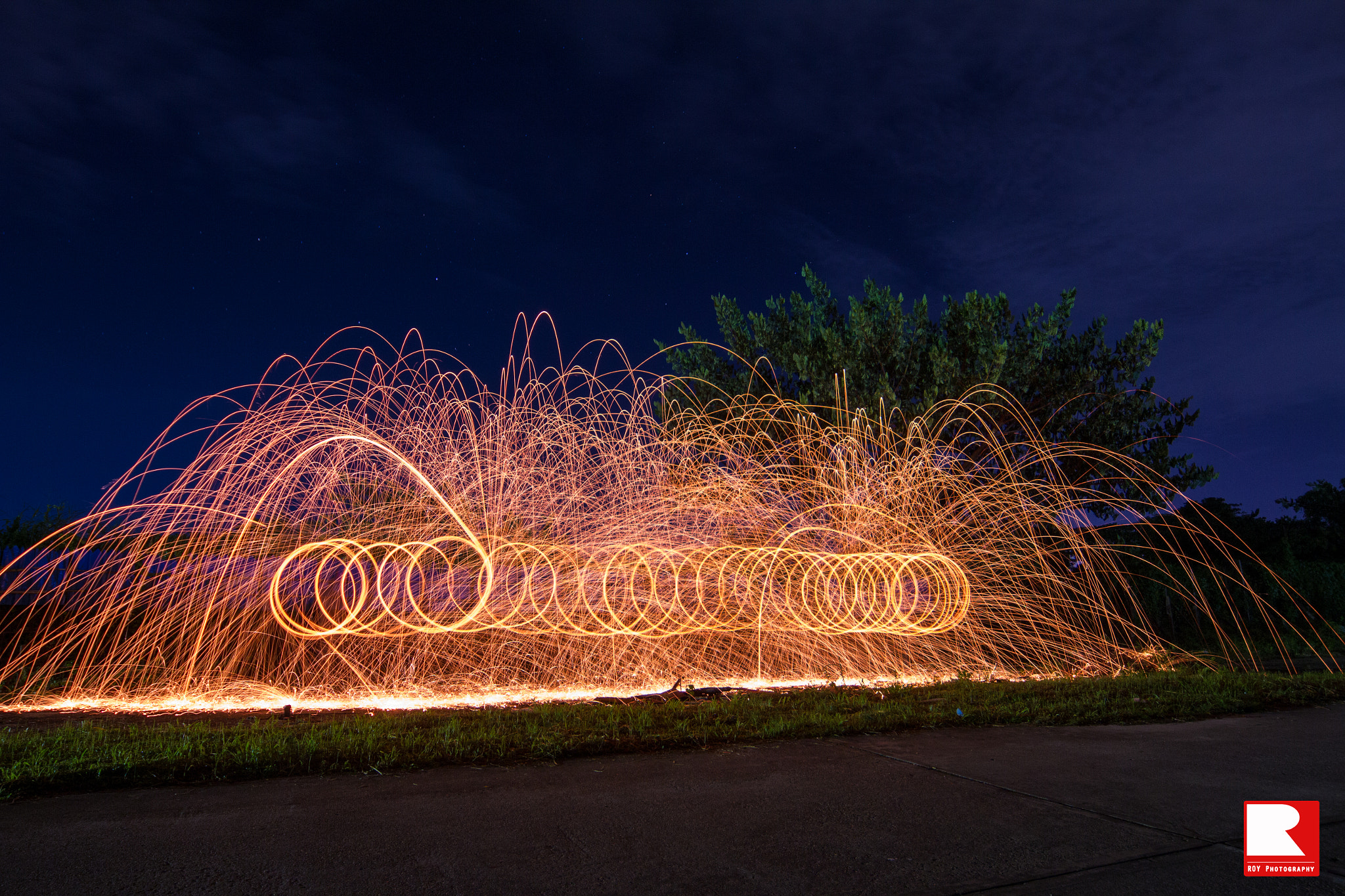 Canon EOS 7D + Sigma 12-24mm F4.5-5.6 EX DG Aspherical HSM sample photo. Steel wool photography